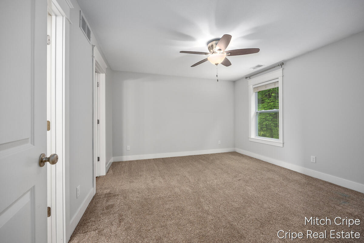 5050 Tiamo Lane NE Rockford MI 49341