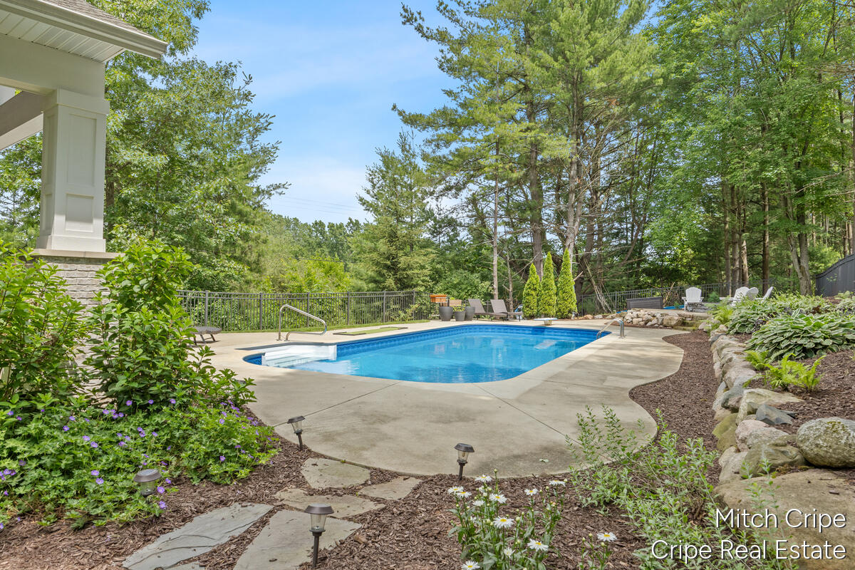 5050 Tiamo Lane NE Rockford MI 49341