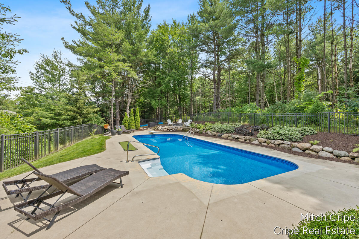 5050 Tiamo Lane NE Rockford MI 49341