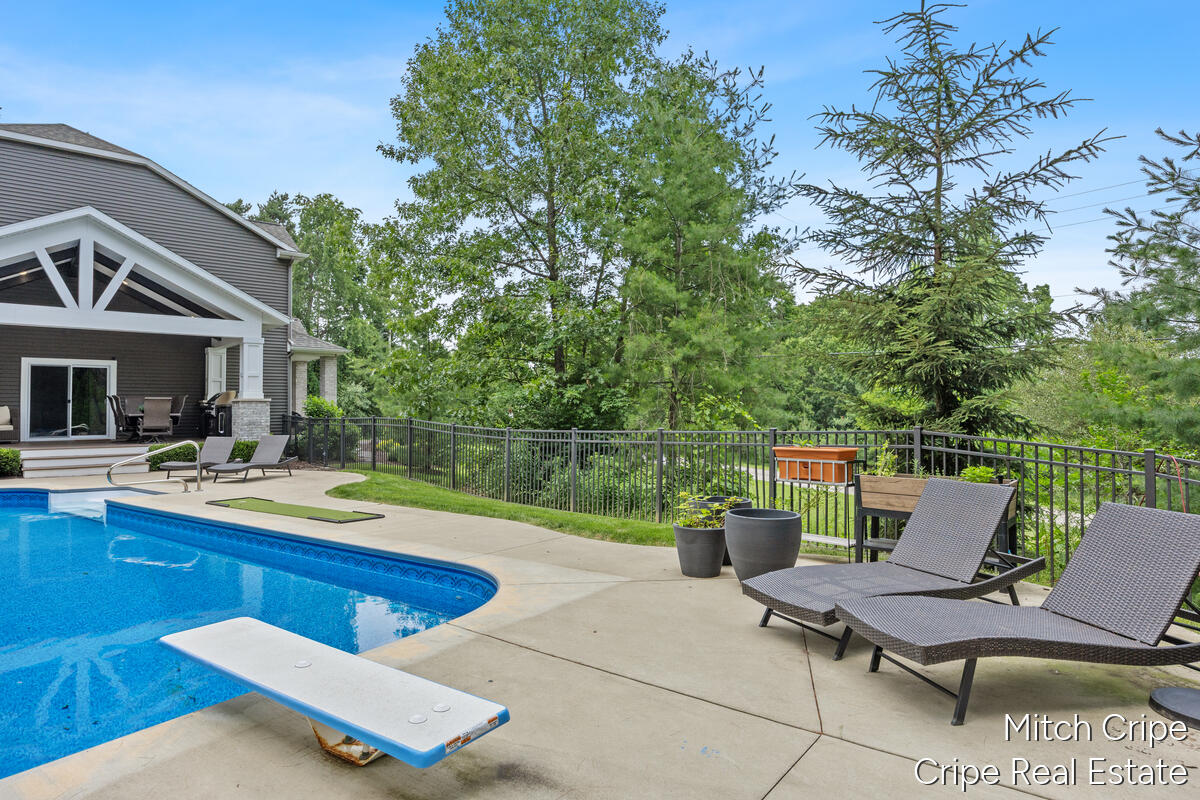 5050 Tiamo Lane NE Rockford MI 49341