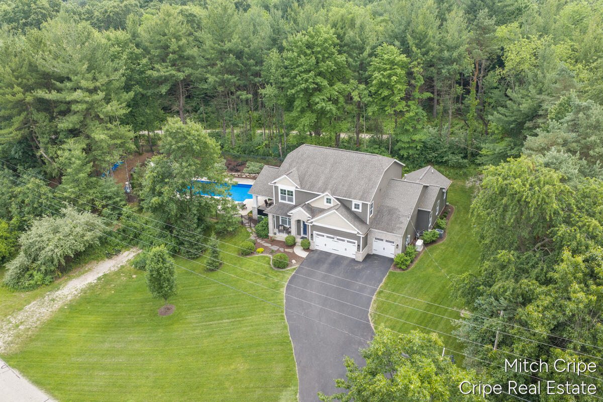5050 Tiamo Lane NE Rockford MI 49341