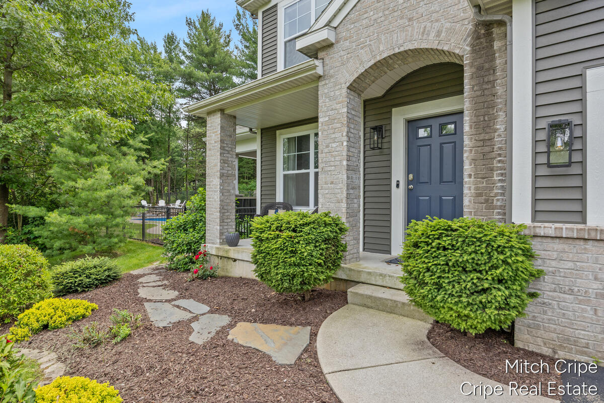 5050 Tiamo Lane NE Rockford MI 49341