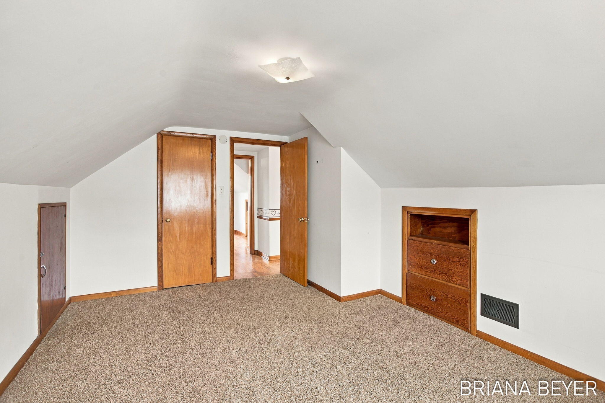 137 E 35th Street Holland MI 49423