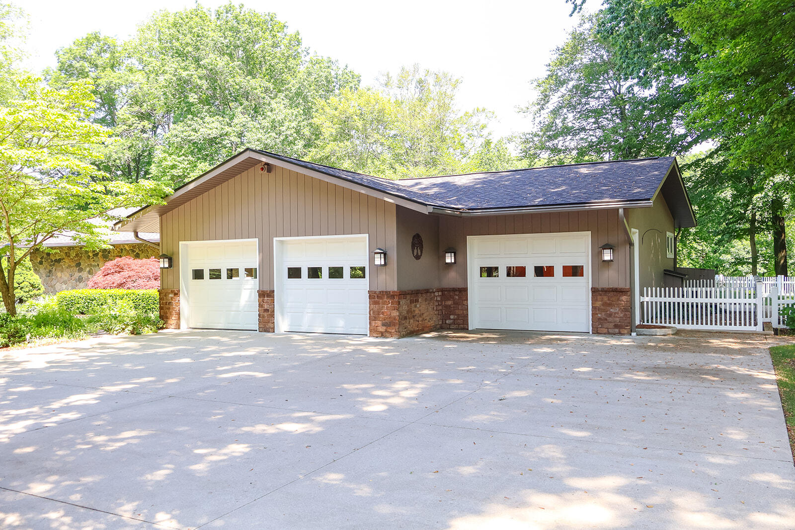 6697 Warren Woods Road Three Oaks MI 49128