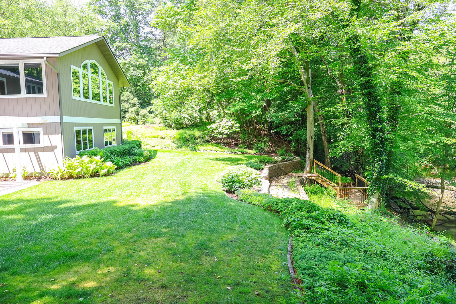6697 Warren Woods Road Three Oaks MI 49128