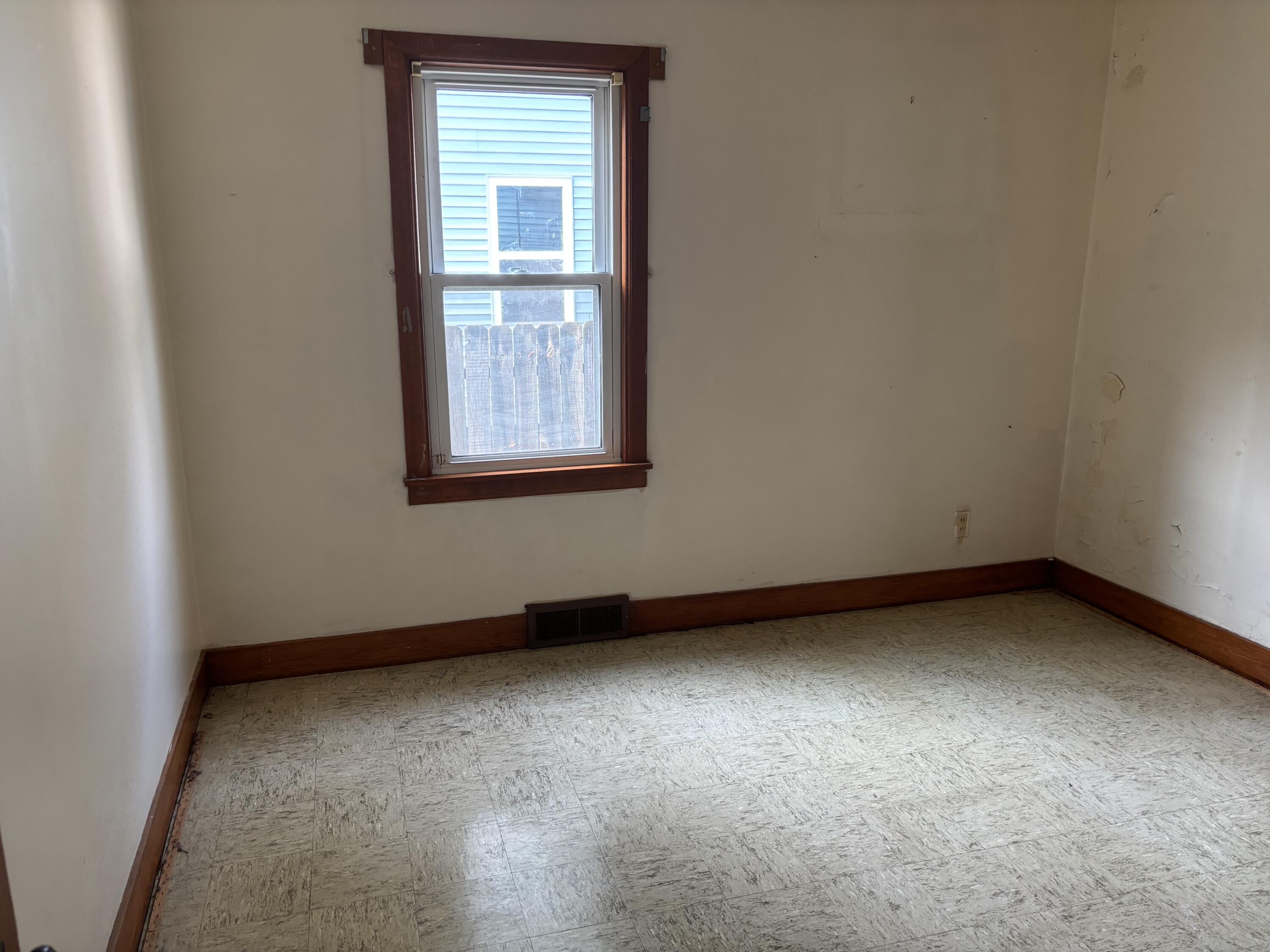 2932 Lemuel Street Muskegon MI 49444
