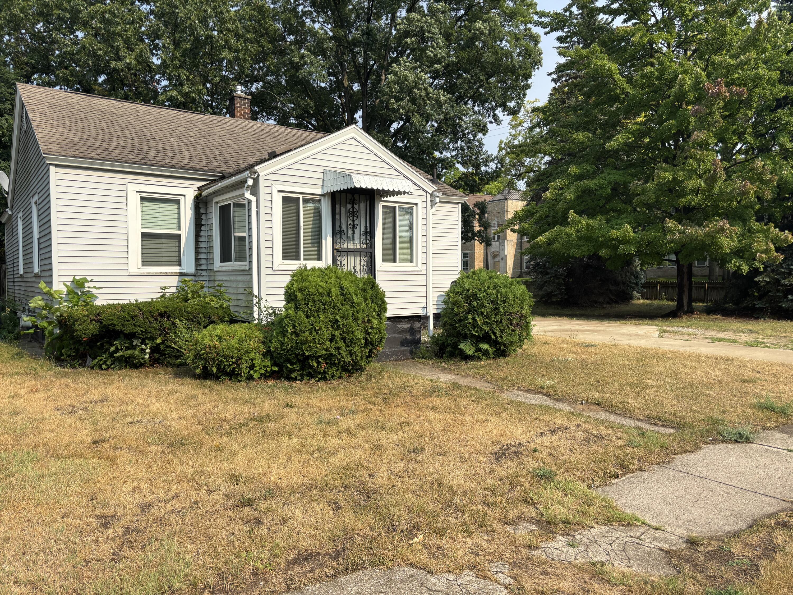2932 Lemuel Street Muskegon MI 49444