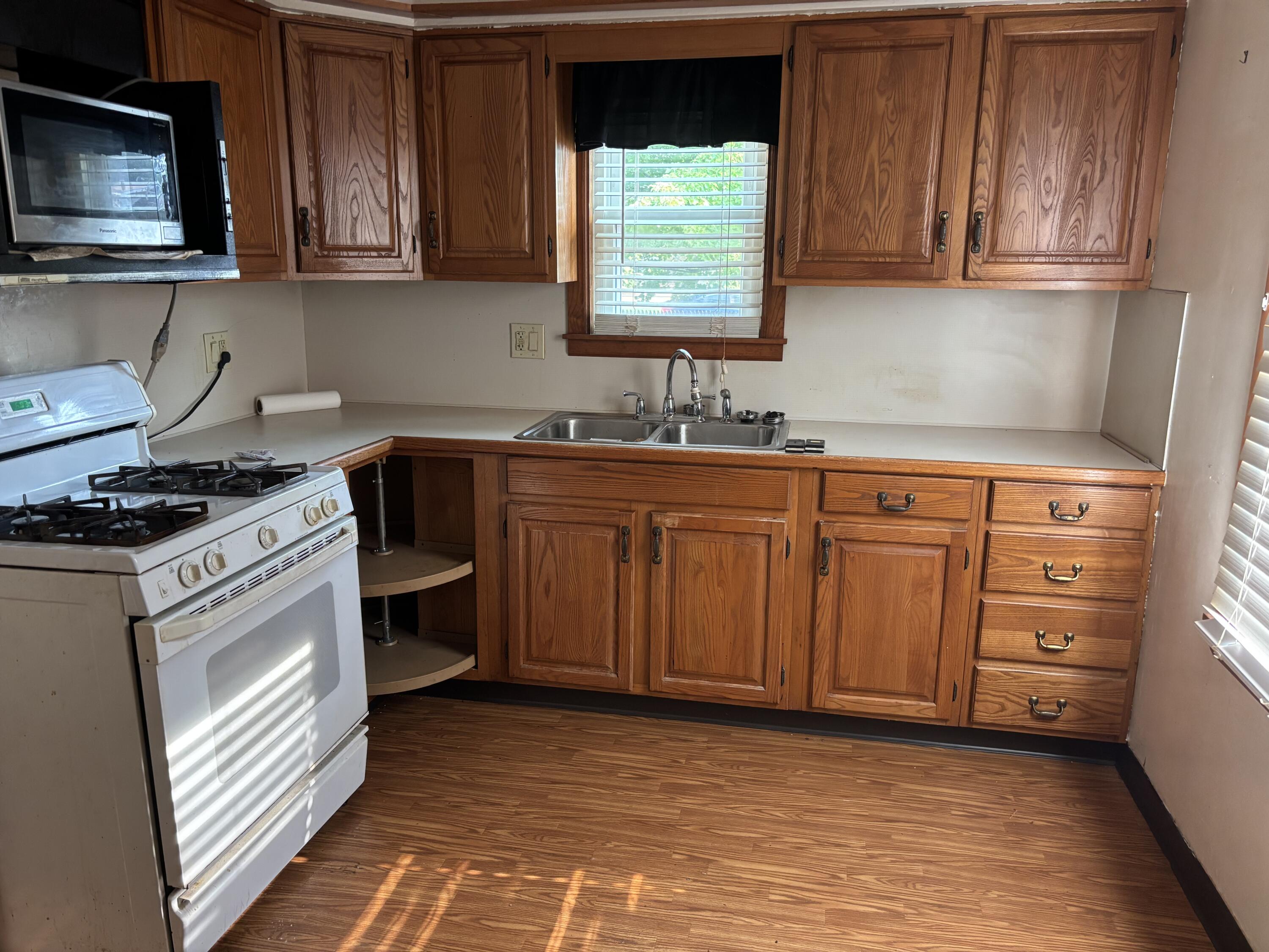 2932 Lemuel Street Muskegon MI 49444