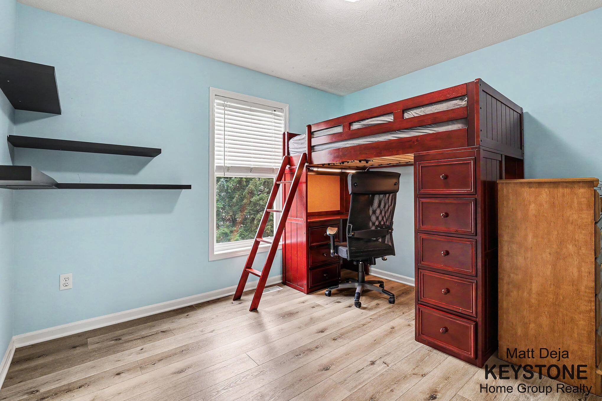 3870 Windwood Drive NE Rockford MI 49341