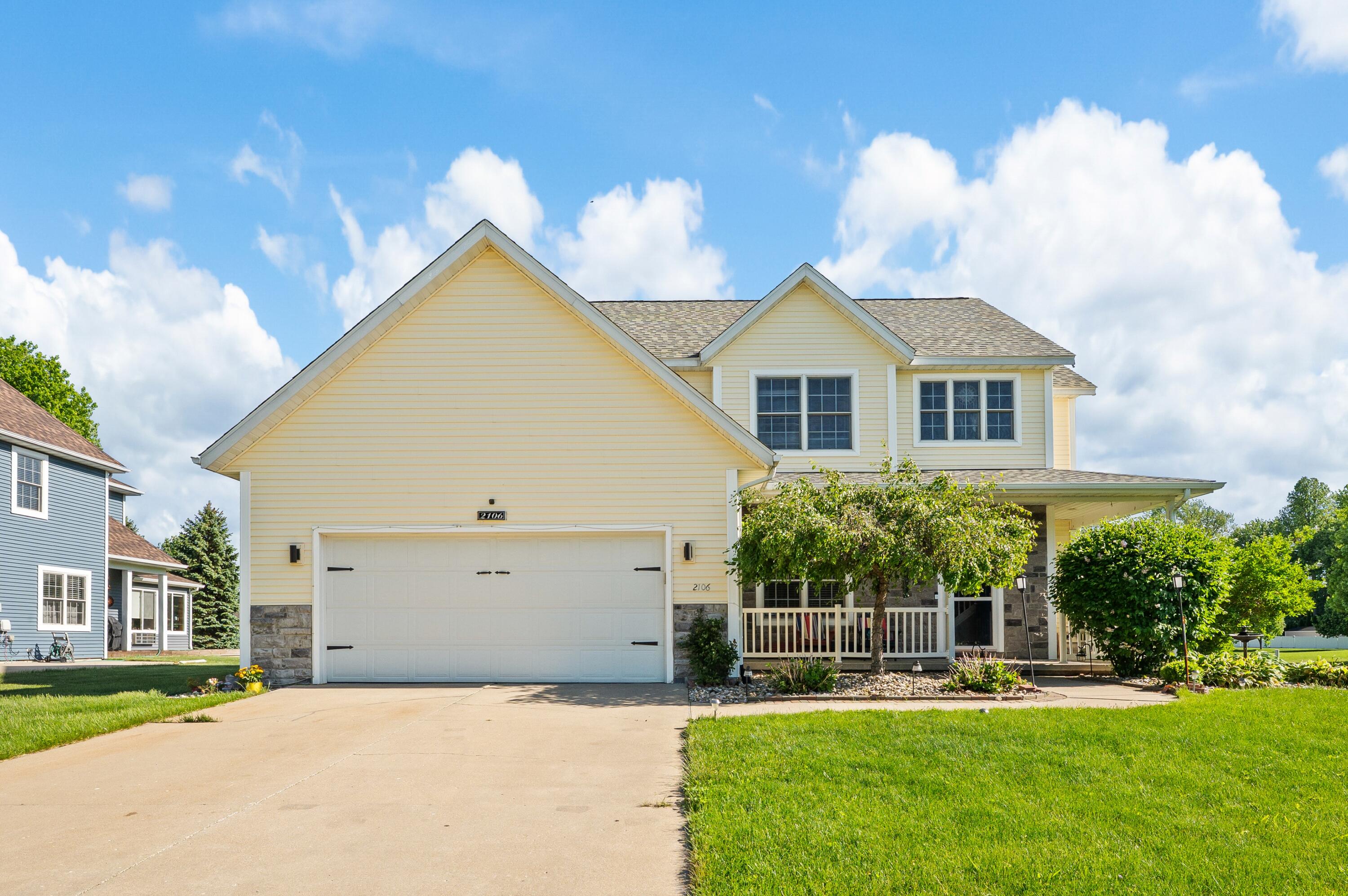 2106 Halsted Drive Stevensville MI 49127