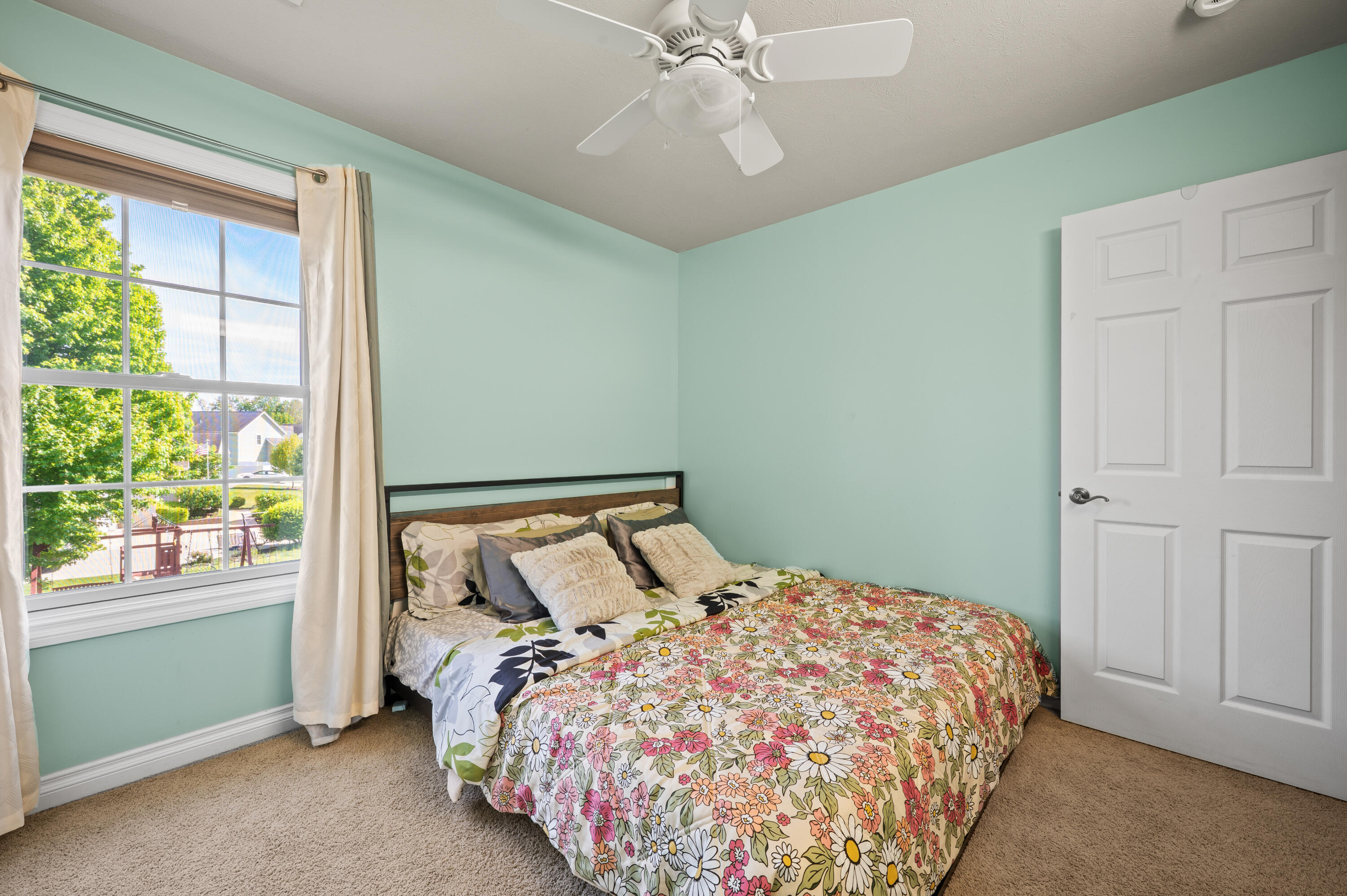 2106 Halsted Drive Stevensville MI 49127
