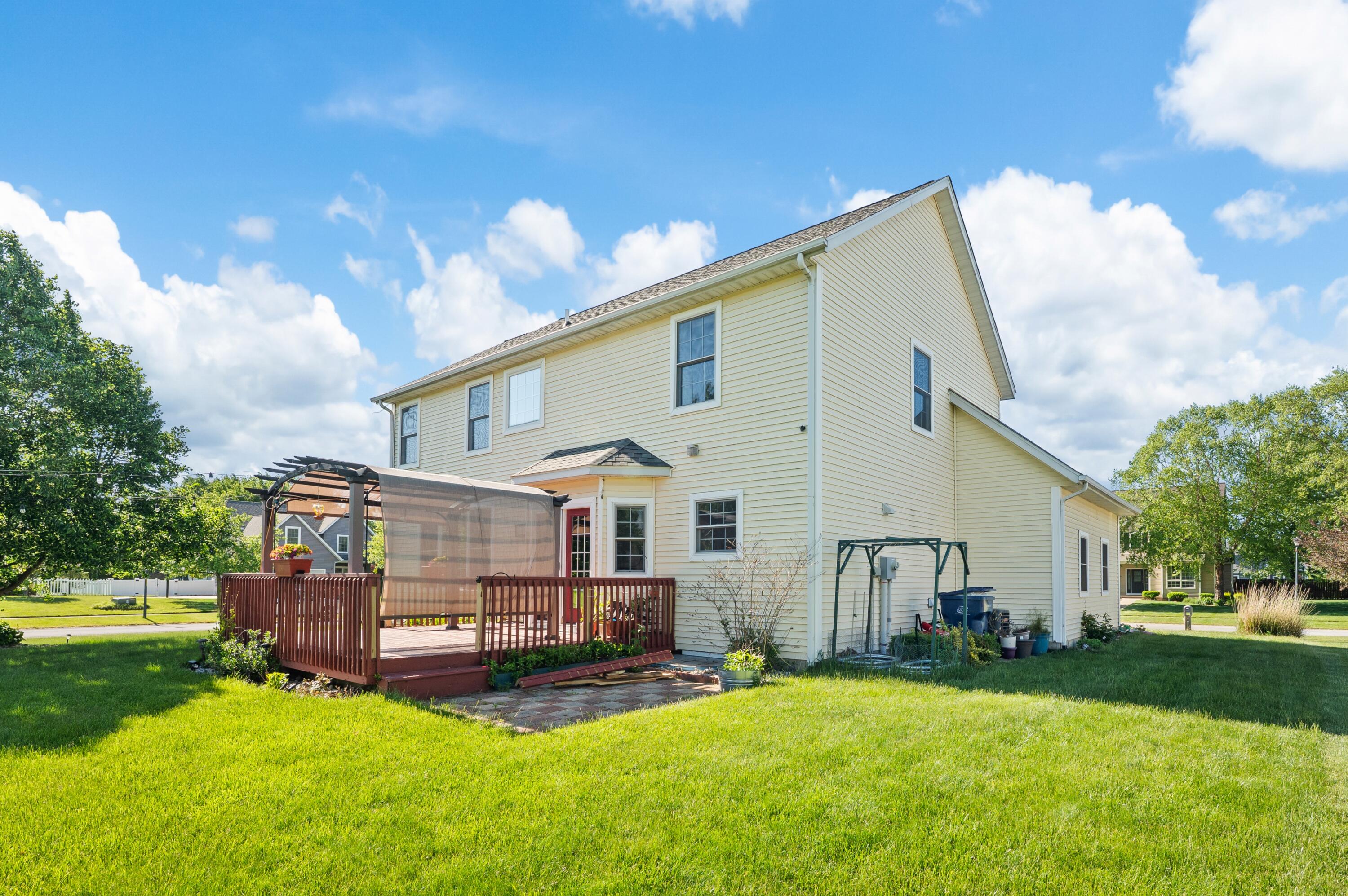 2106 Halsted Drive Stevensville MI 49127