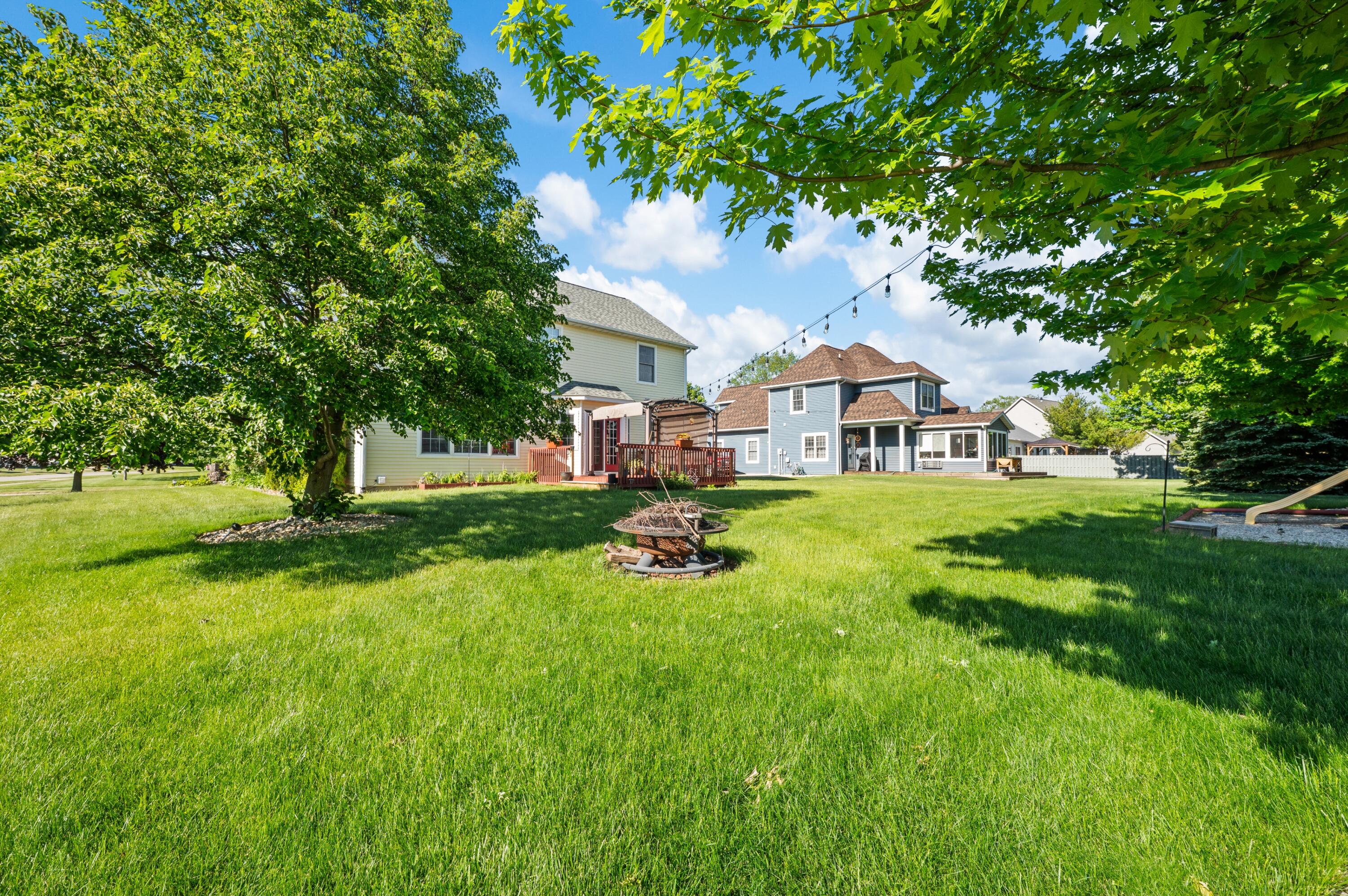 2106 Halsted Drive Stevensville MI 49127