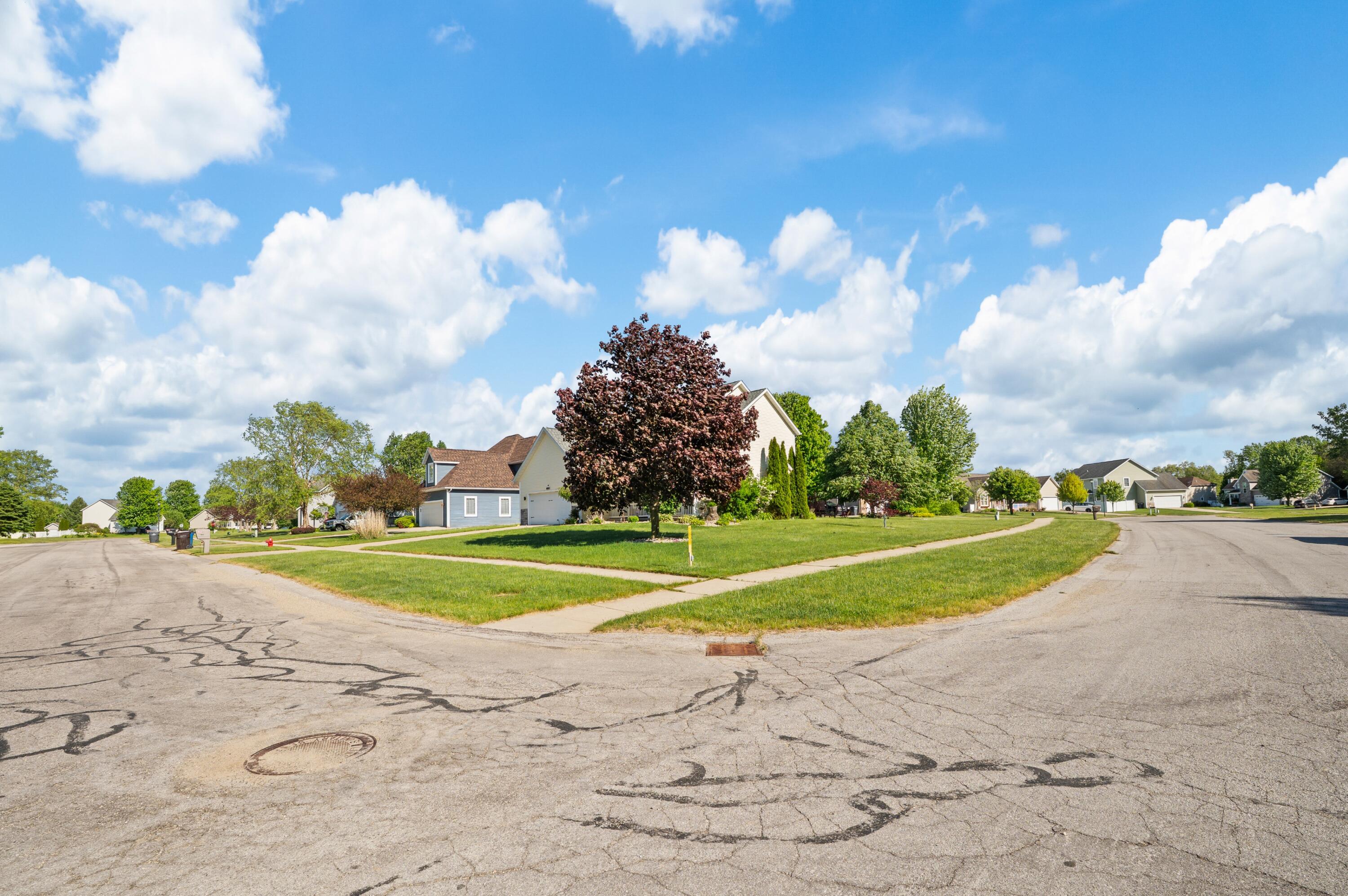 2106 Halsted Drive Stevensville MI 49127