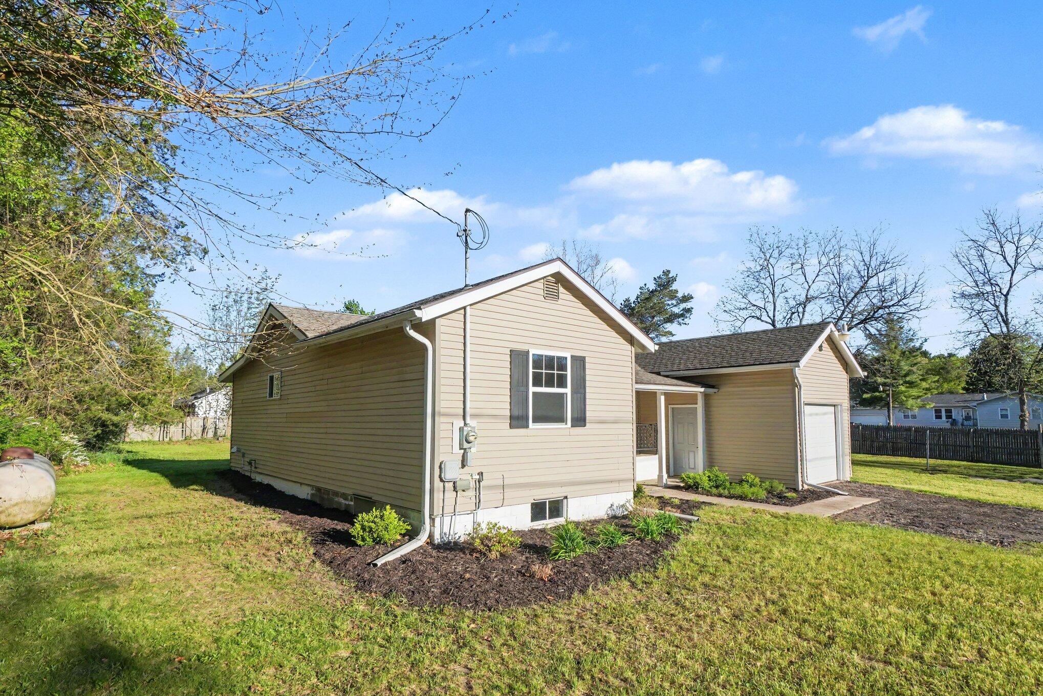 2452 54th Street Fennville MI 49408