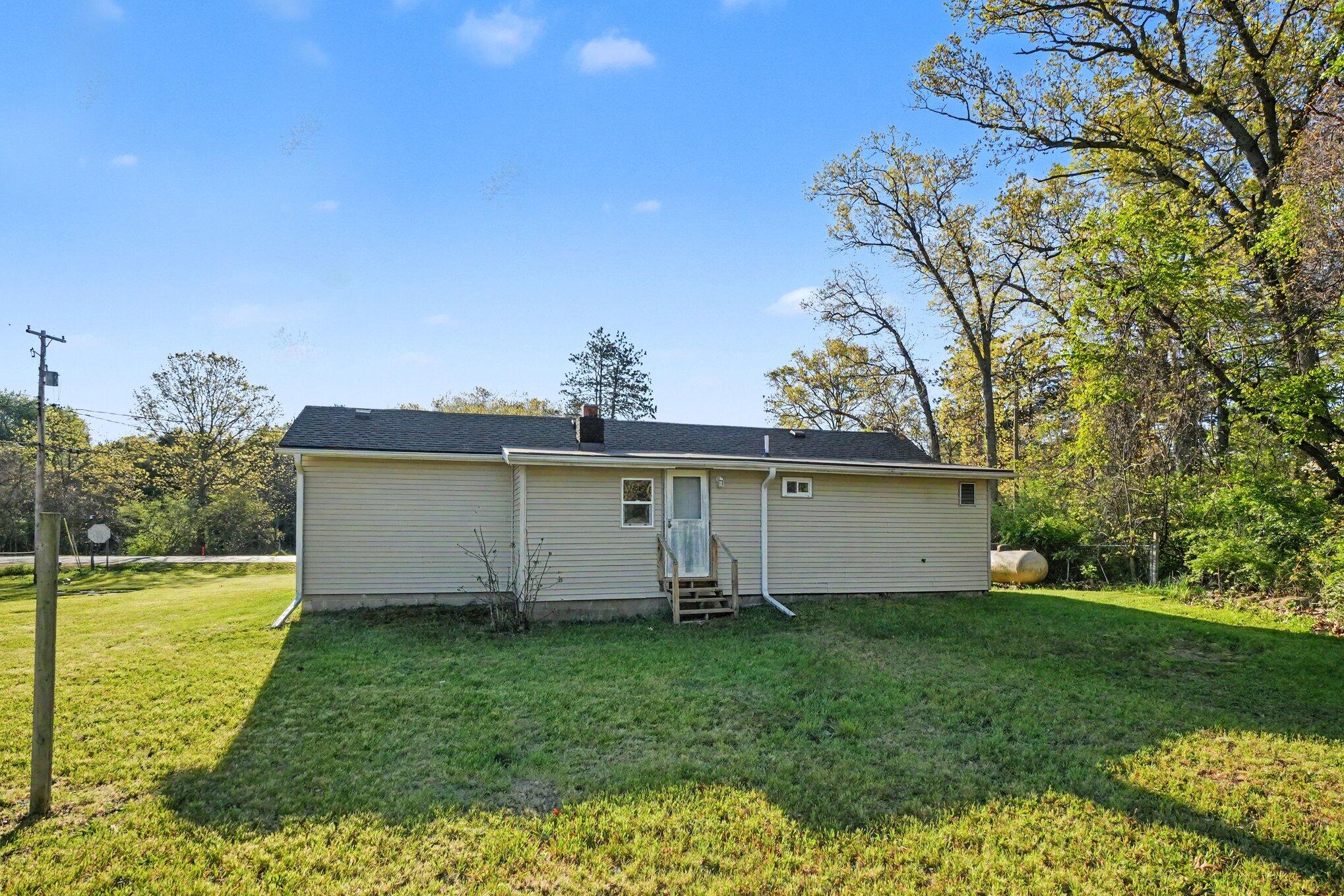 2452 54th Street Fennville MI 49408