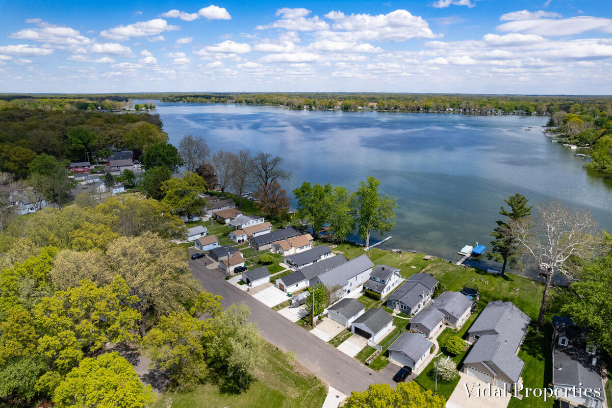 8929 Waruf Avenue Portage MI 49002