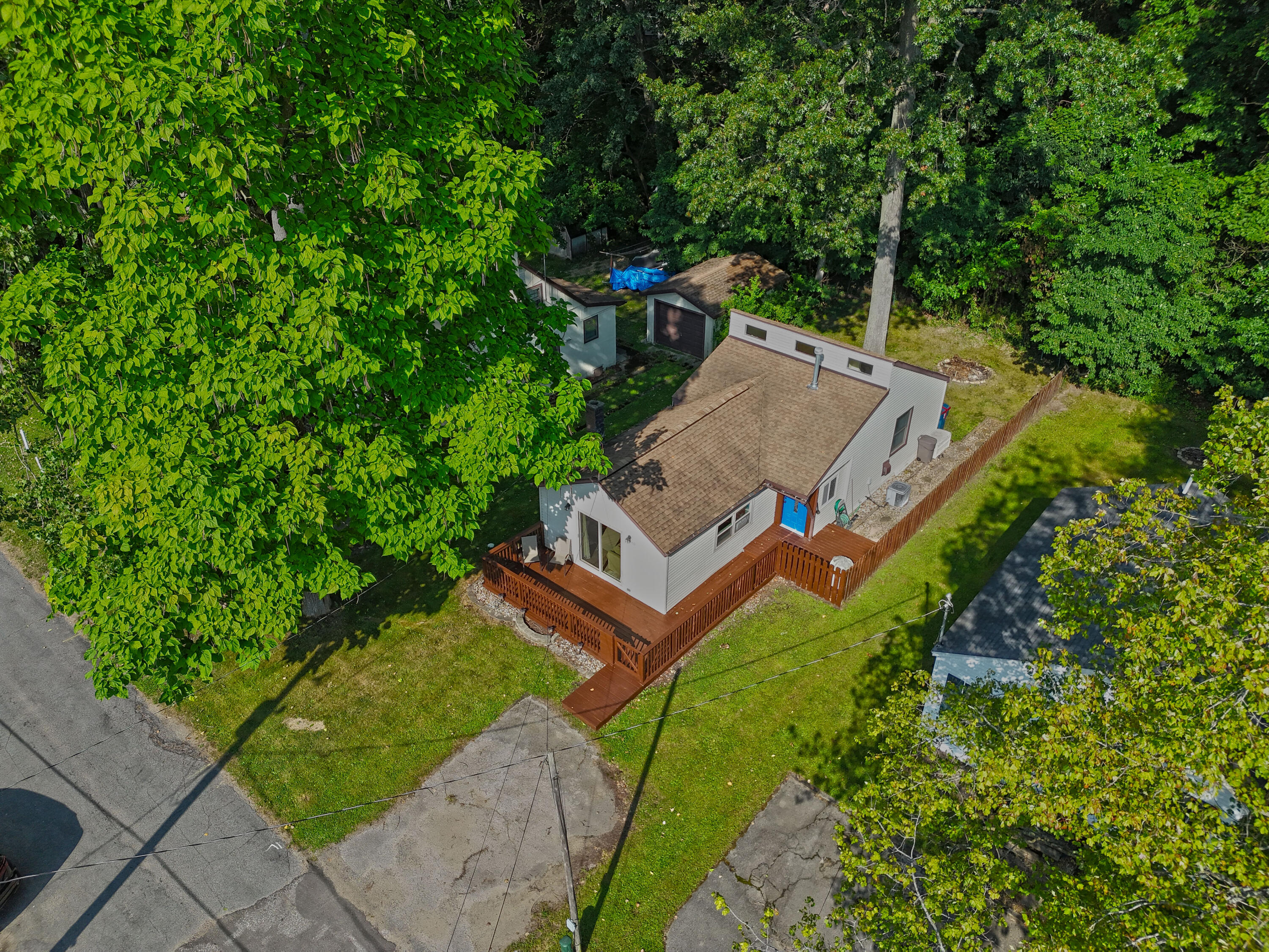 63432 N Lakeshore Drive Dowagiac MI 49047