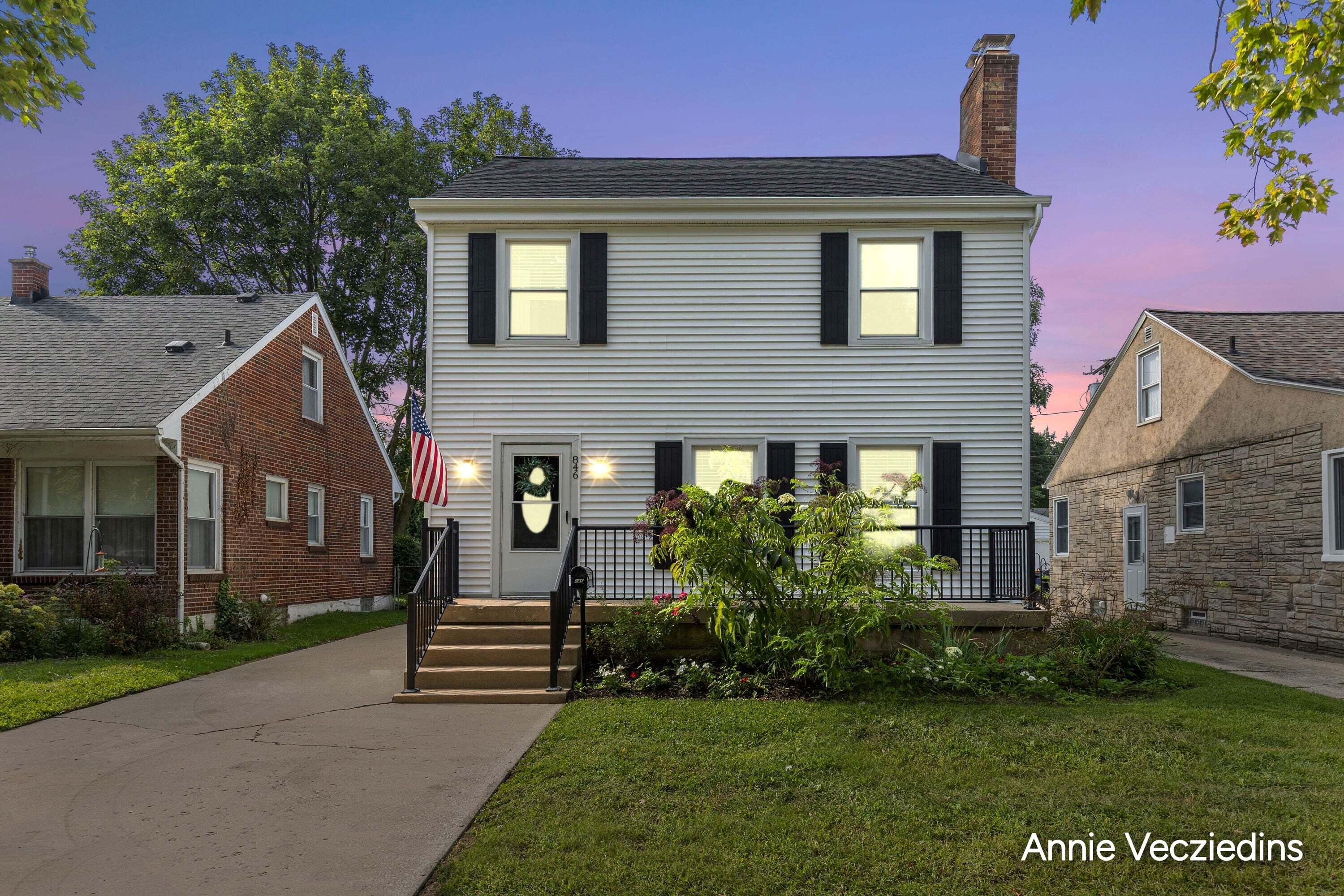 846 Lake Michigan Drive NW Grand Rapids MI 49504
