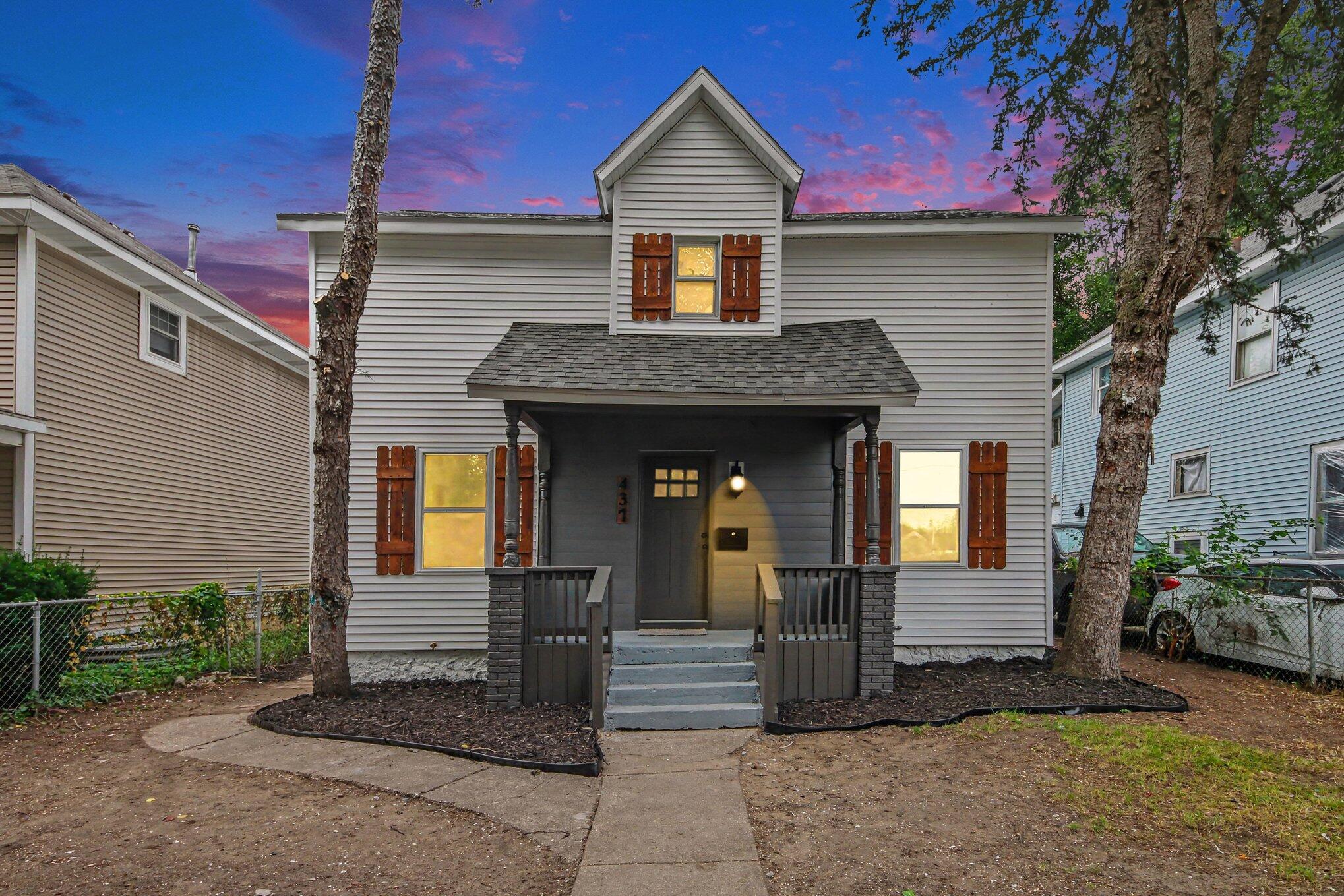 437 Woodlawn Street SE Grand Rapids MI 49507