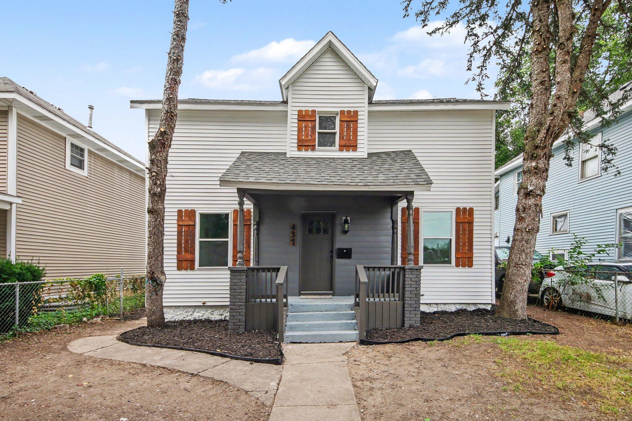 437 Woodlawn Street SE Grand Rapids MI 49507