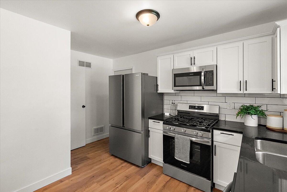 3644 Edinburgh Drive Kalamazoo MI 49006