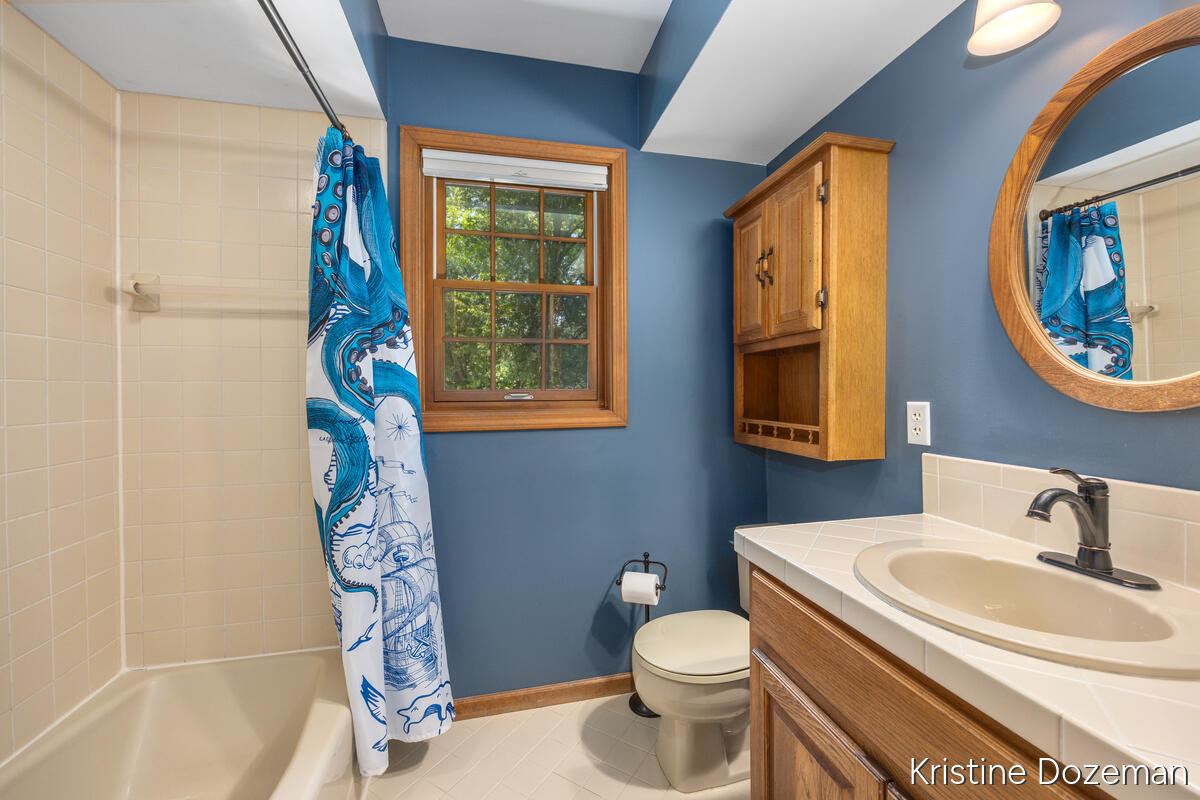 7679 Candlewood Drive SE Ada MI 49301