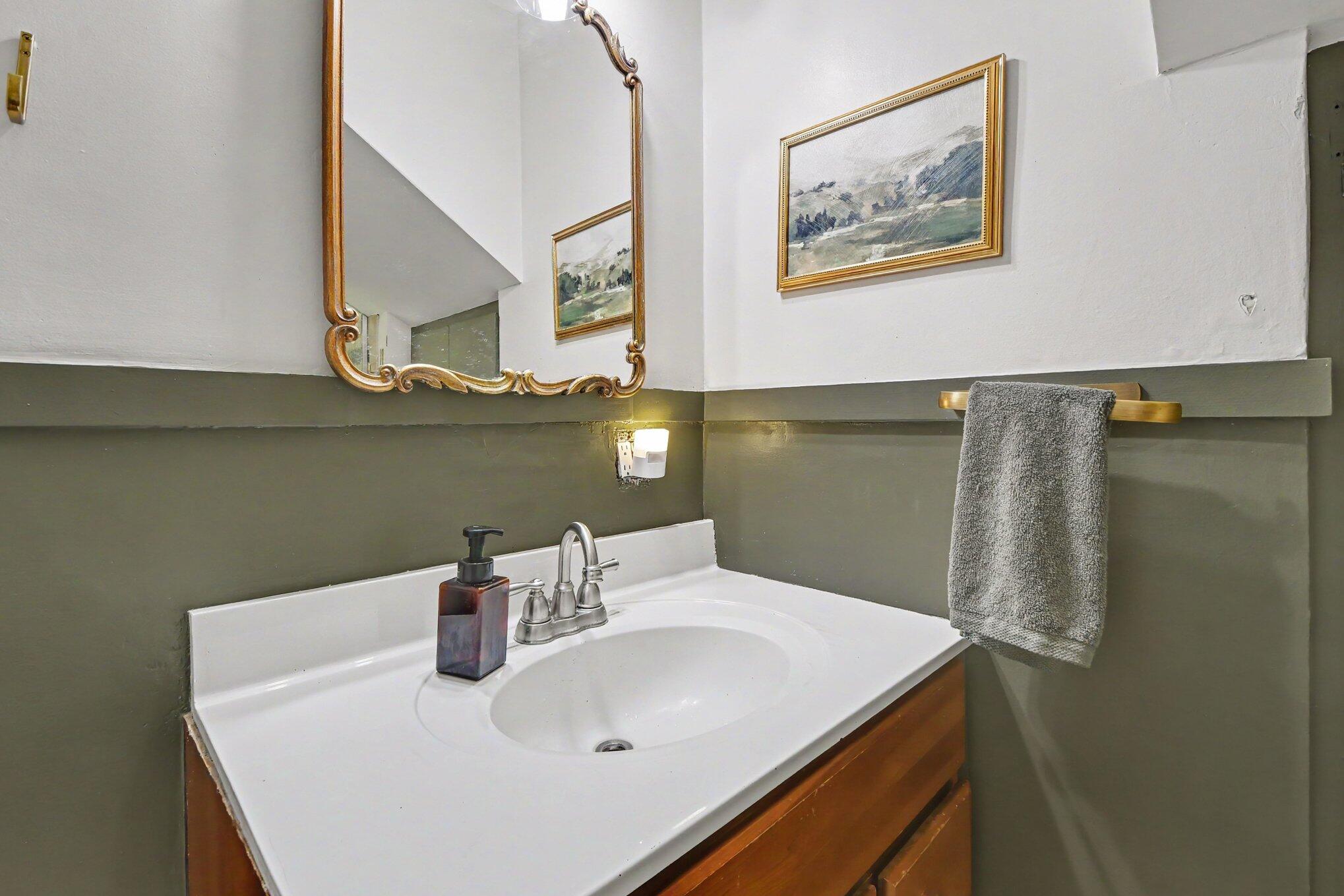319 Glenhaven Avenue NW Grand Rapids MI 49504