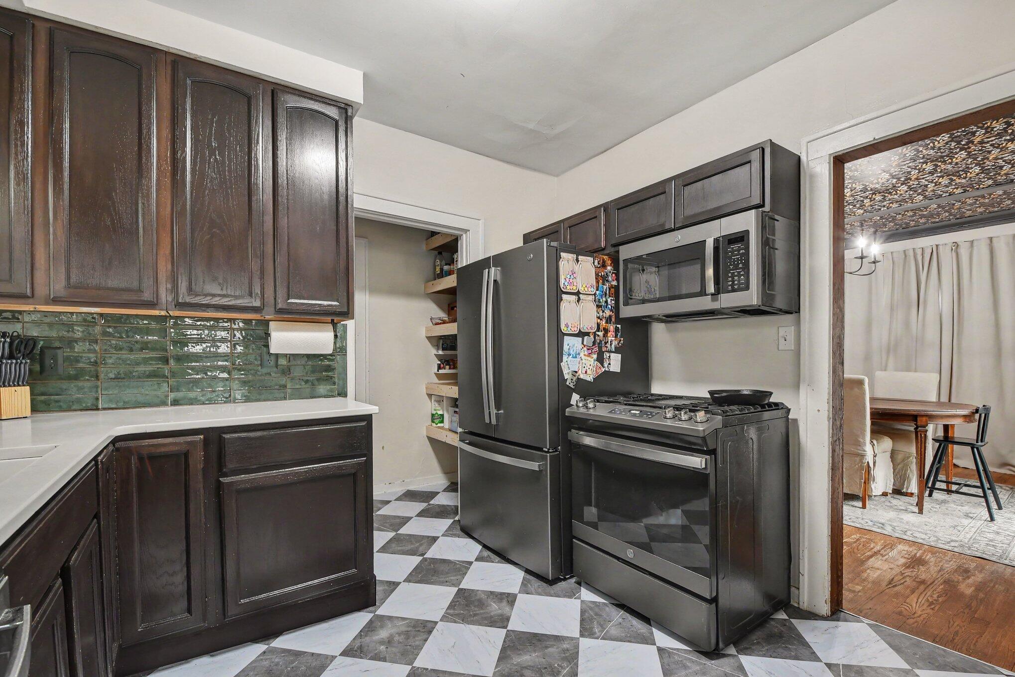 319 Glenhaven Avenue NW Grand Rapids MI 49504