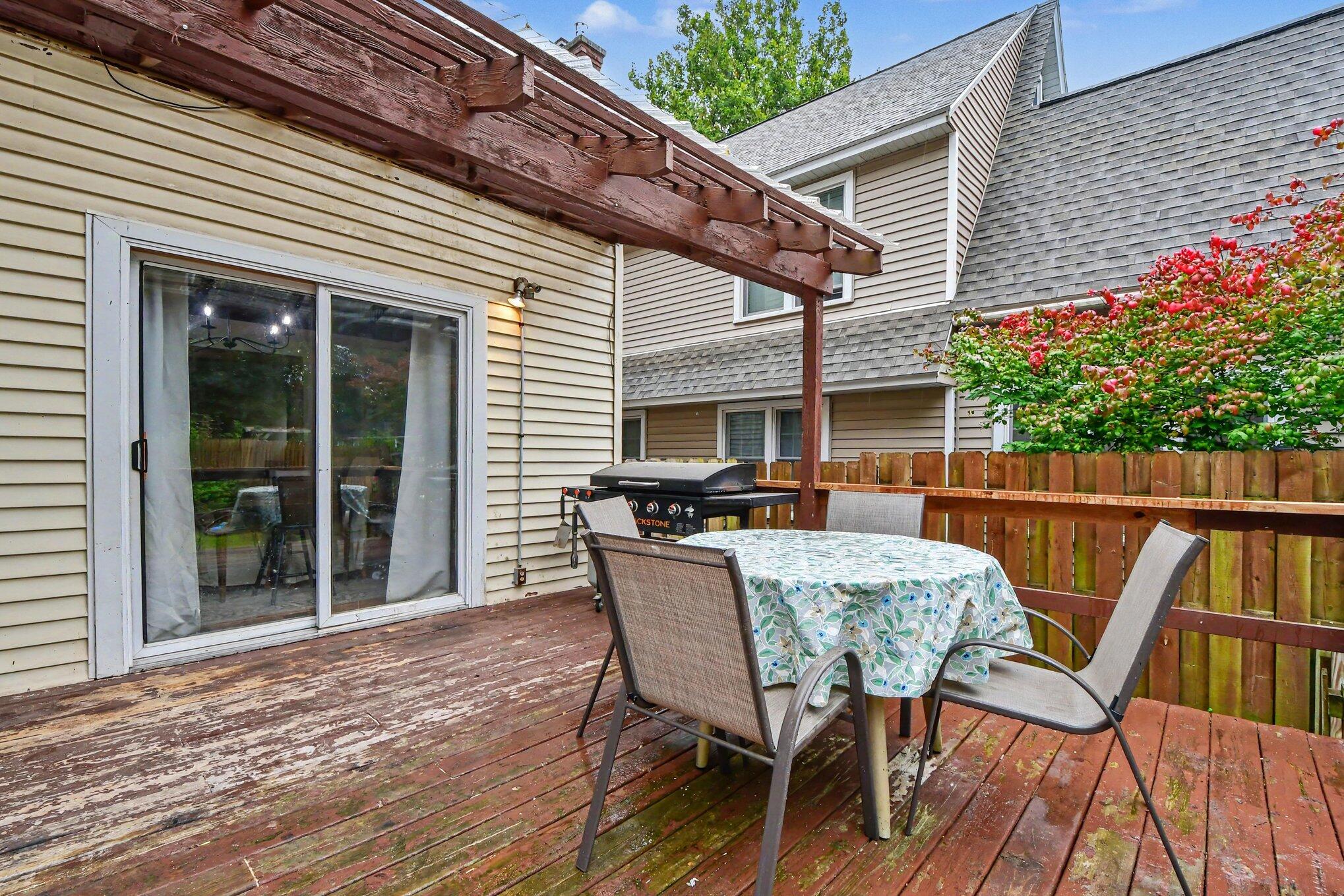 319 Glenhaven Avenue NW Grand Rapids MI 49504
