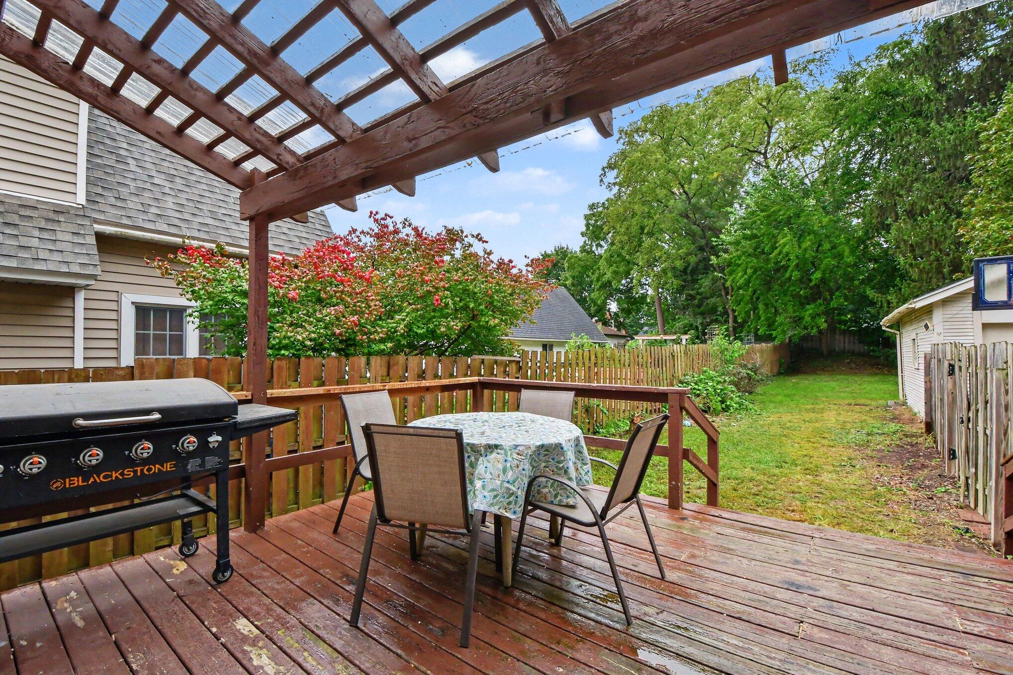 319 Glenhaven Avenue NW Grand Rapids MI 49504