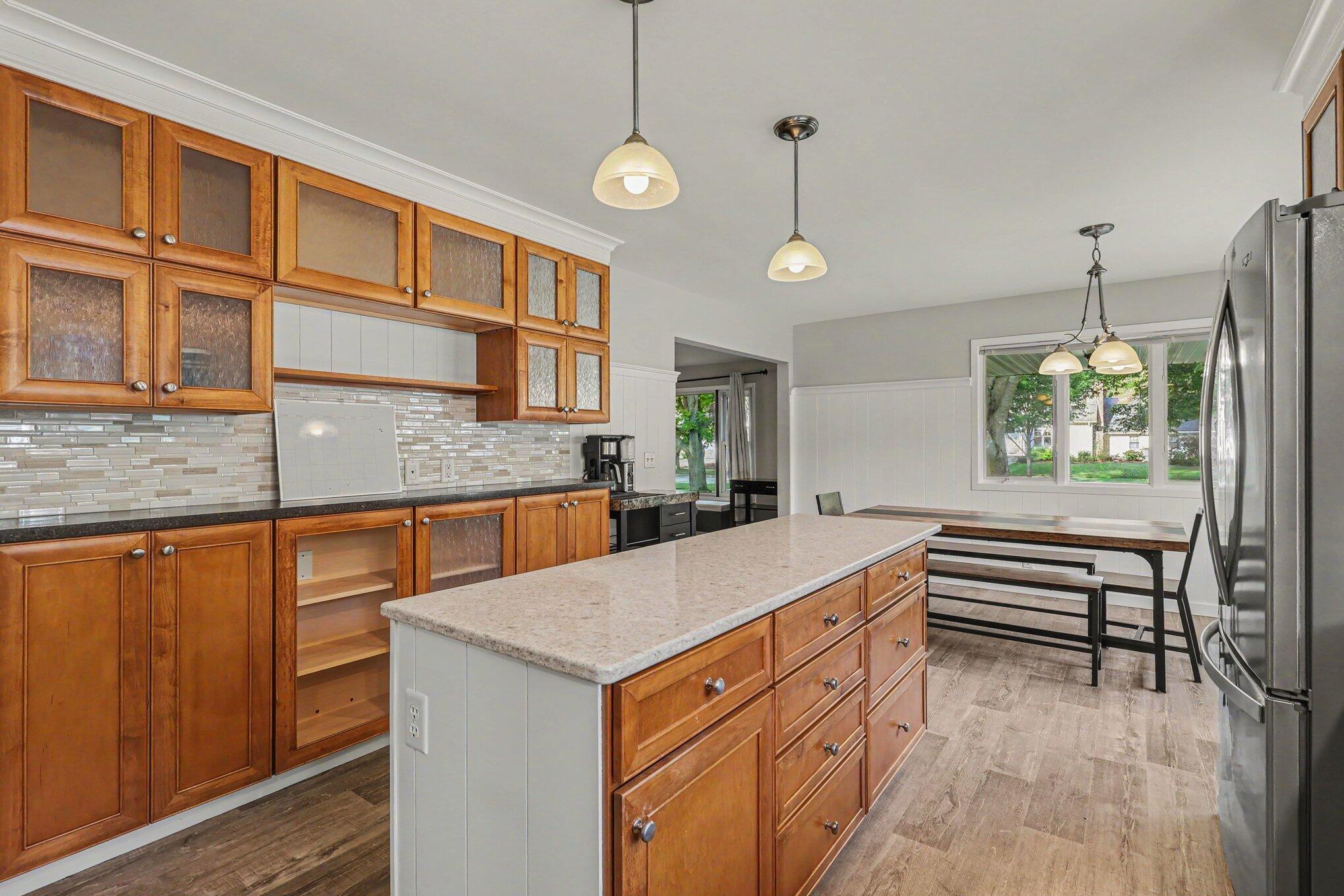 997 Colonial Court Holland MI 49423