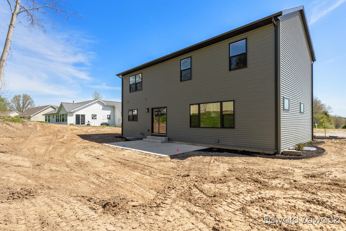 397 Rogue River View Drive Rockford MI 49341