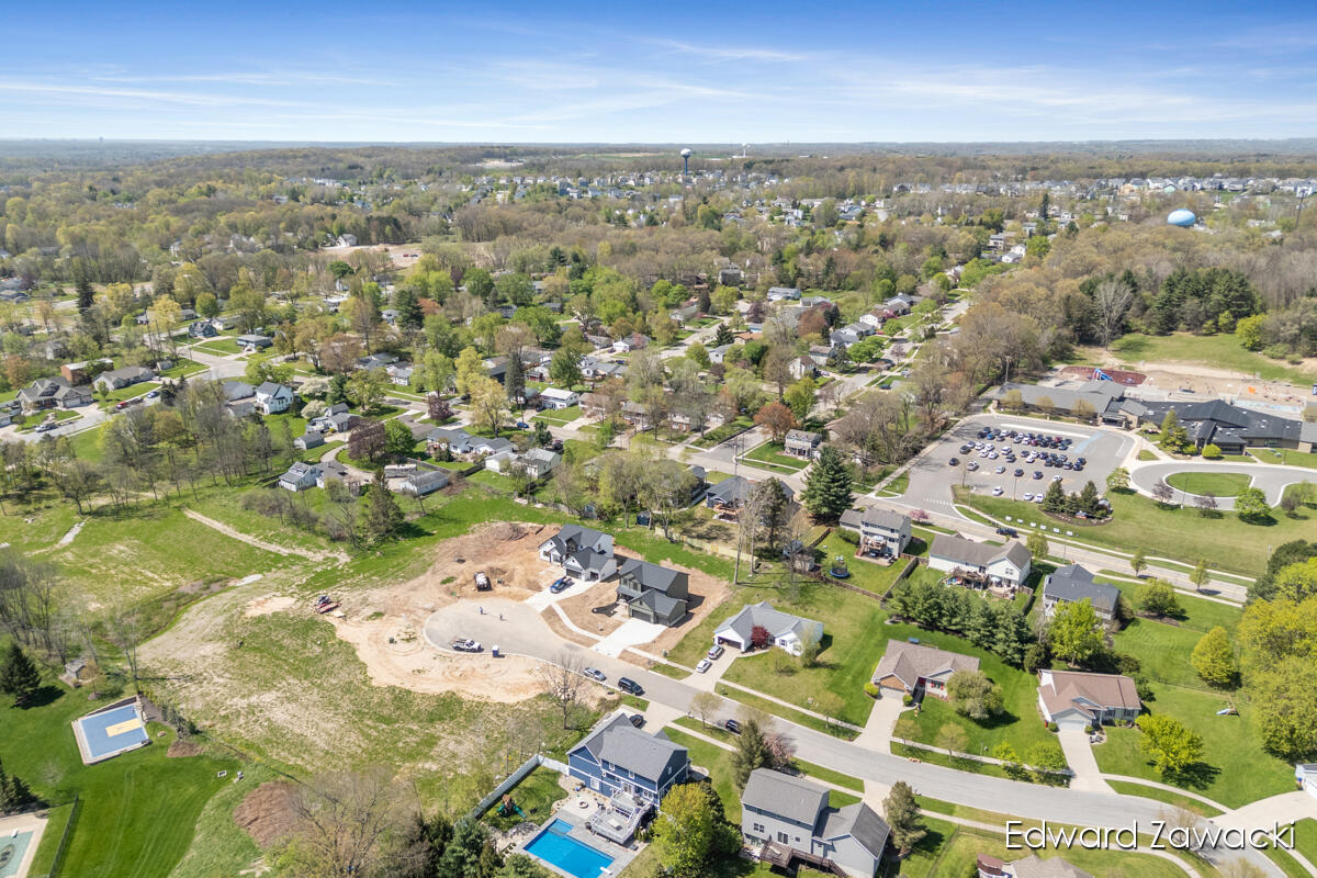 397 Rogue River View Drive Rockford MI 49341