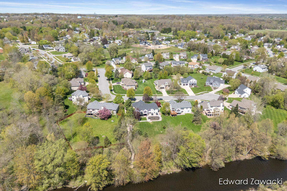 397 Rogue River View Drive Rockford MI 49341