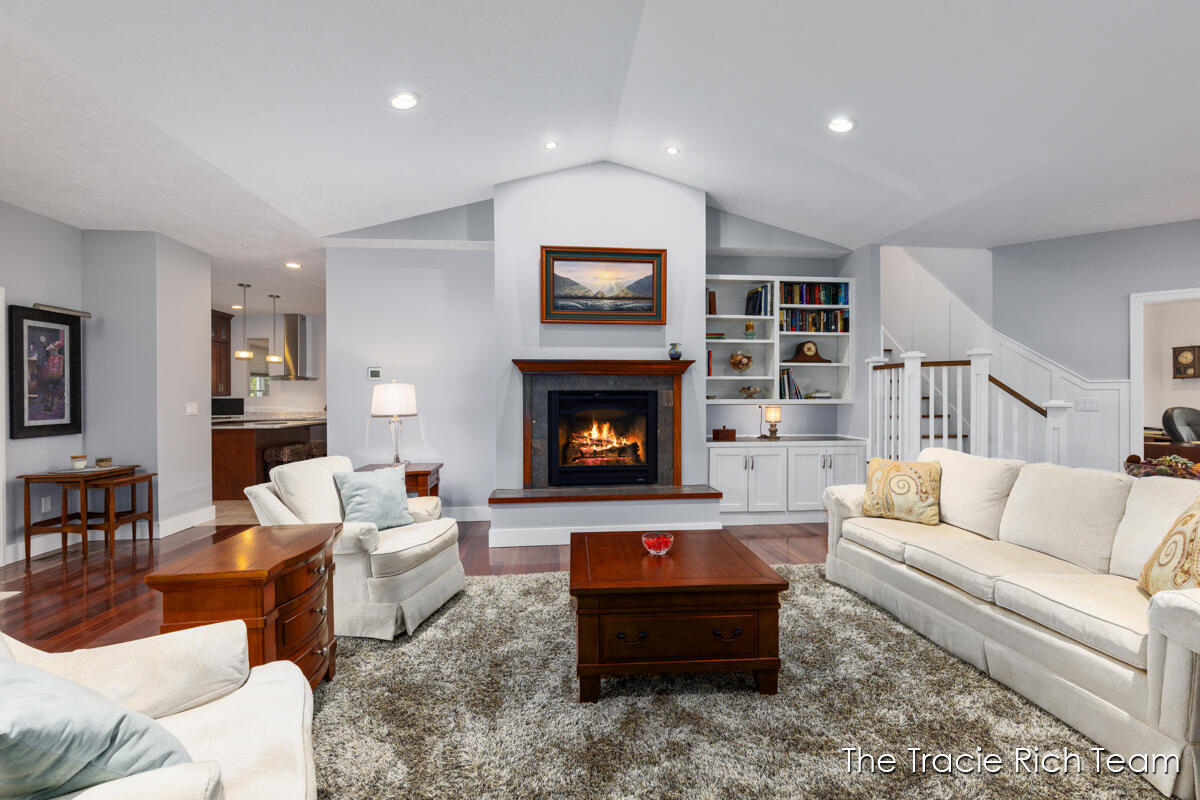 269 N Main Street Rockford MI 49341