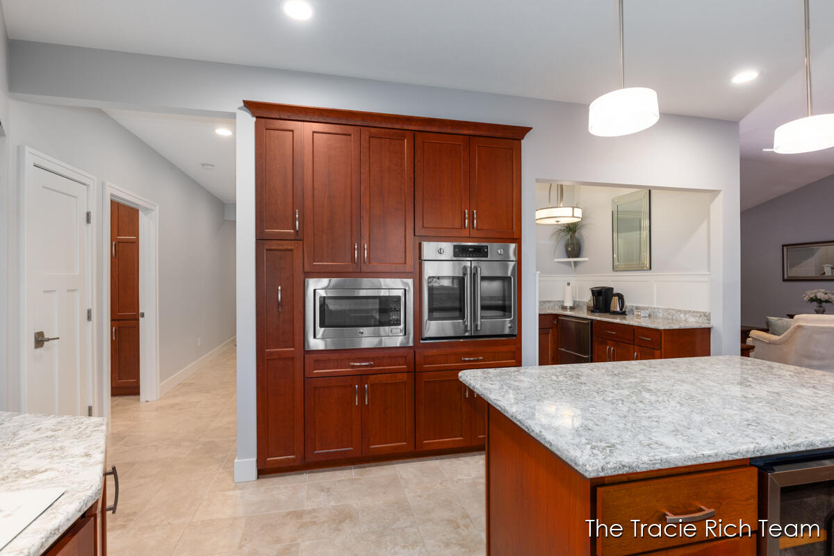269 N Main Street Rockford MI 49341