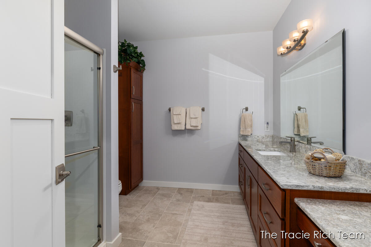 269 N Main Street Rockford MI 49341
