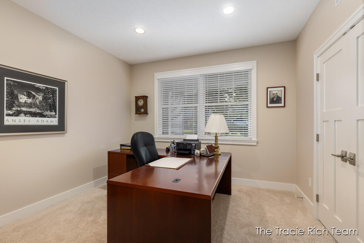 269 N Main Street Rockford MI 49341