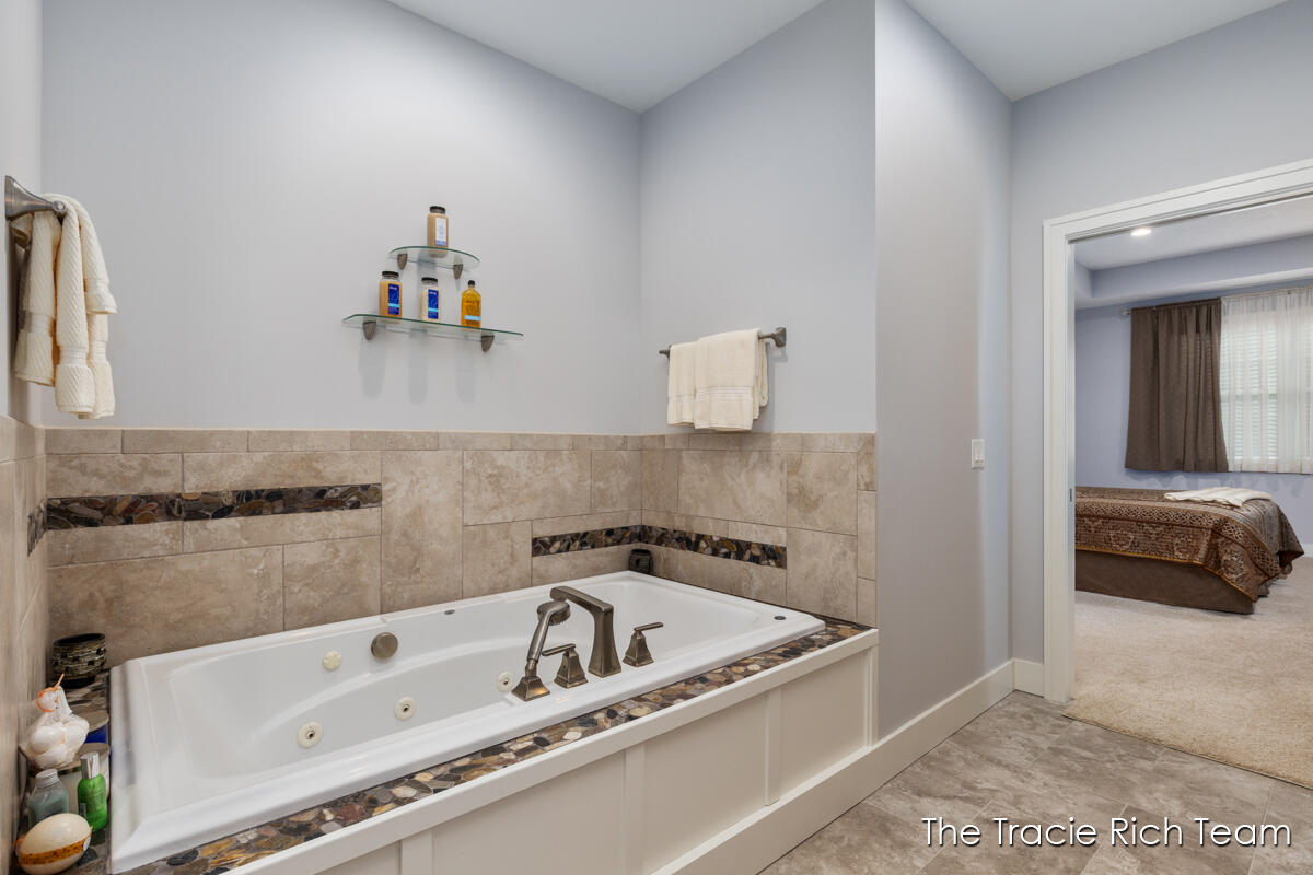 269 N Main Street Rockford MI 49341