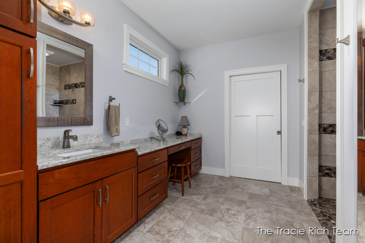 269 N Main Street Rockford MI 49341