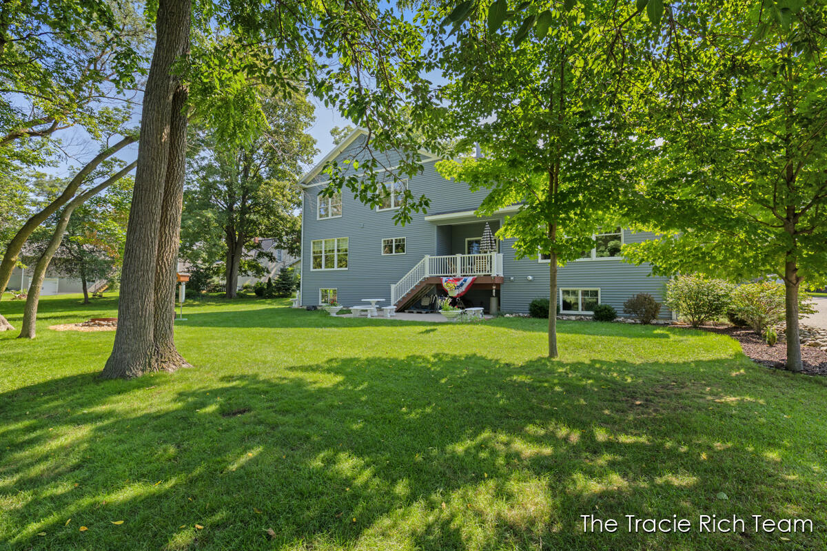 269 N Main Street Rockford MI 49341