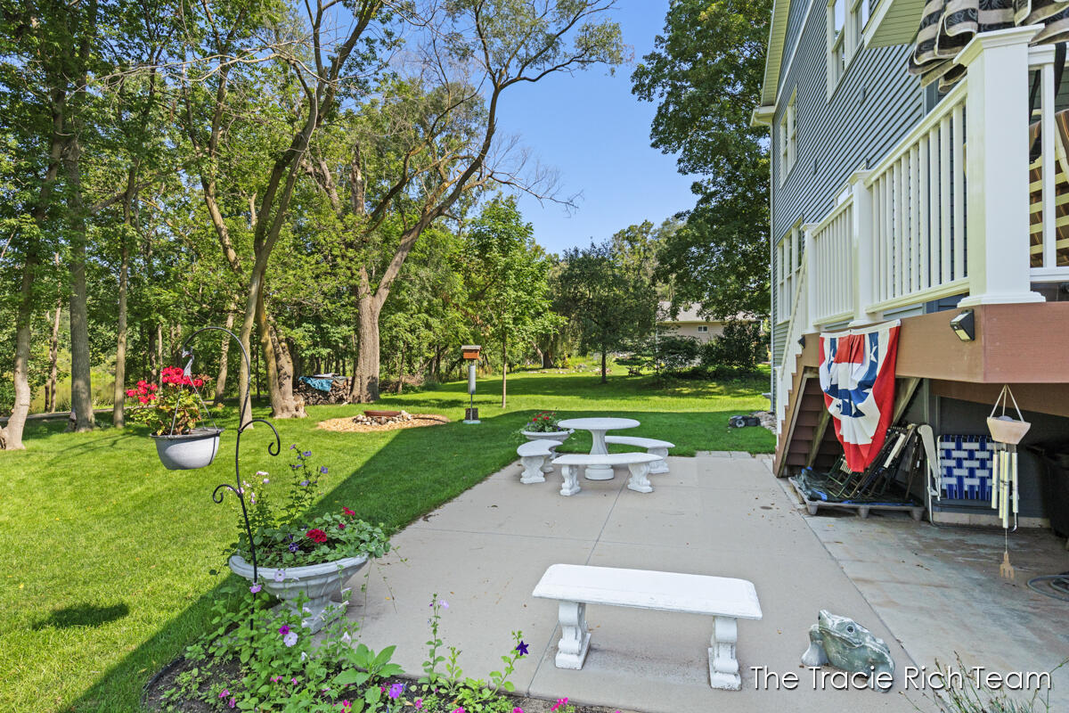 269 N Main Street Rockford MI 49341