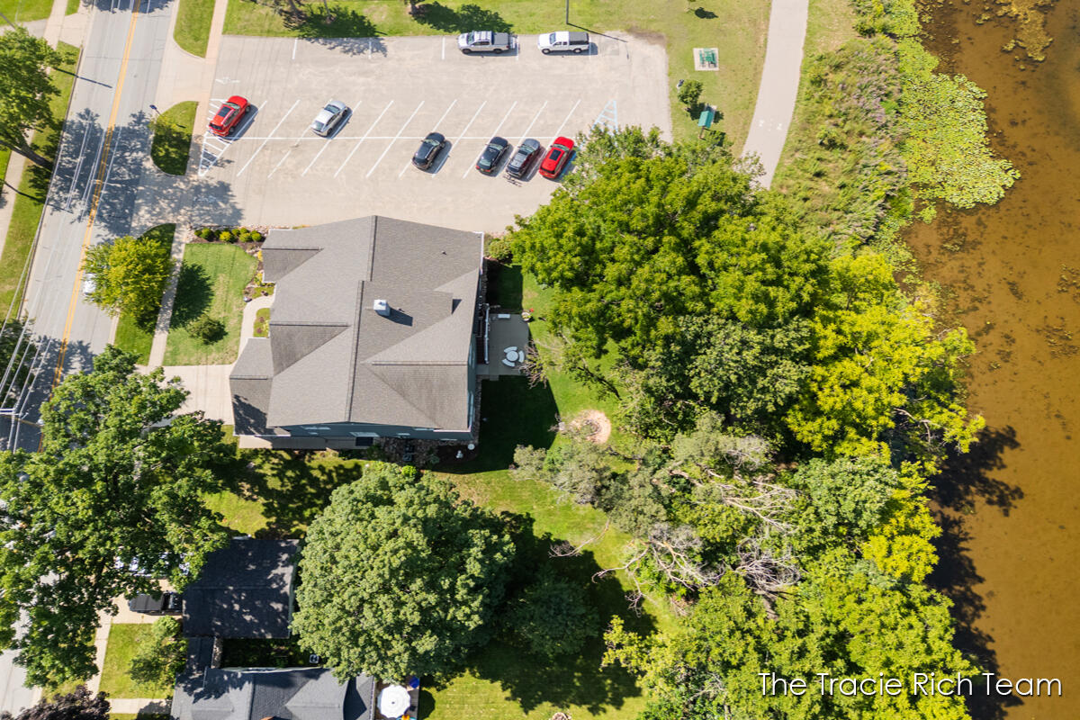 269 N Main Street Rockford MI 49341