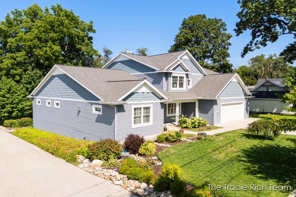 269 N Main Street Rockford MI 49341