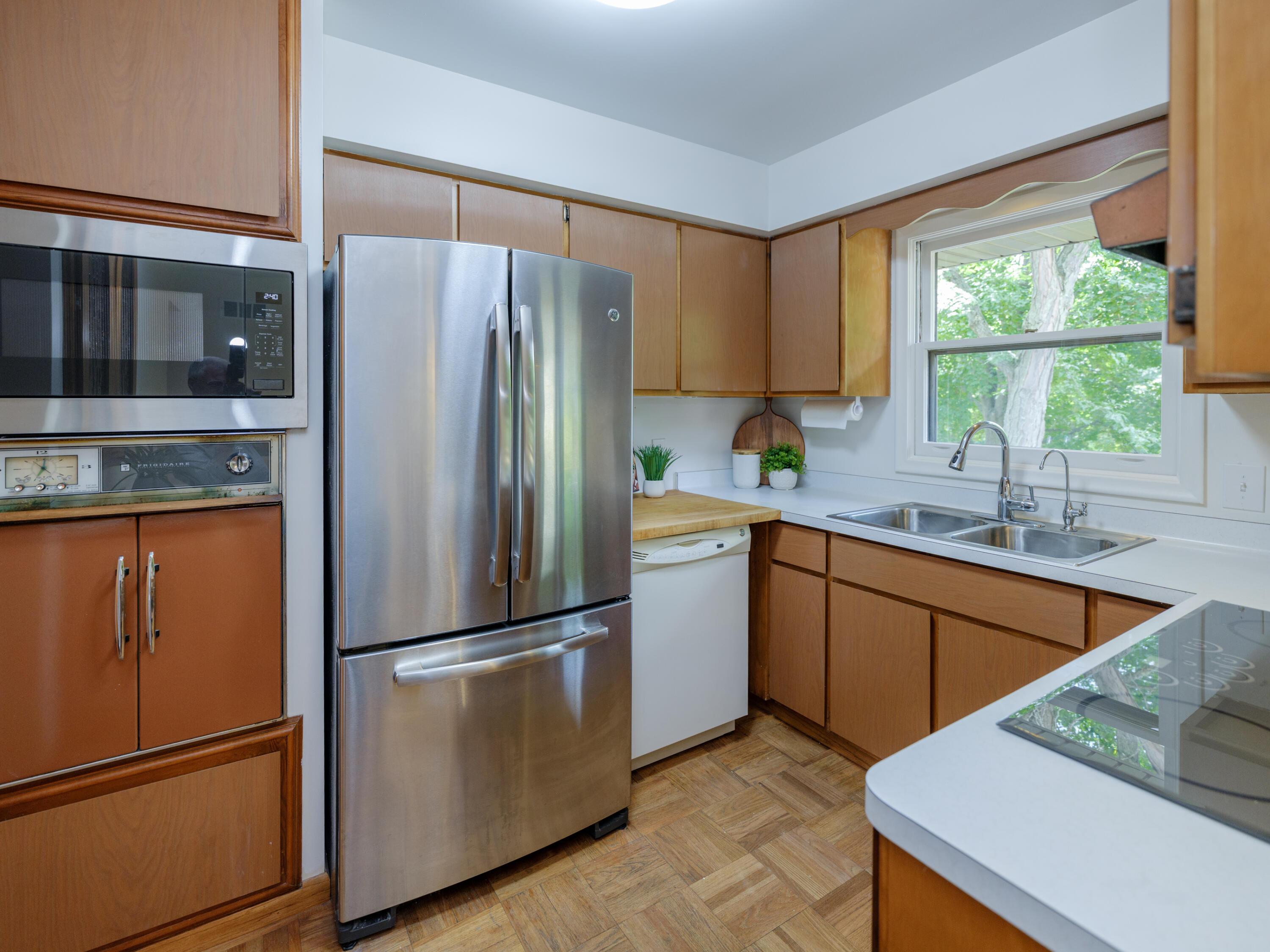 9169 N Riverview Drive Kalamazoo MI 49004