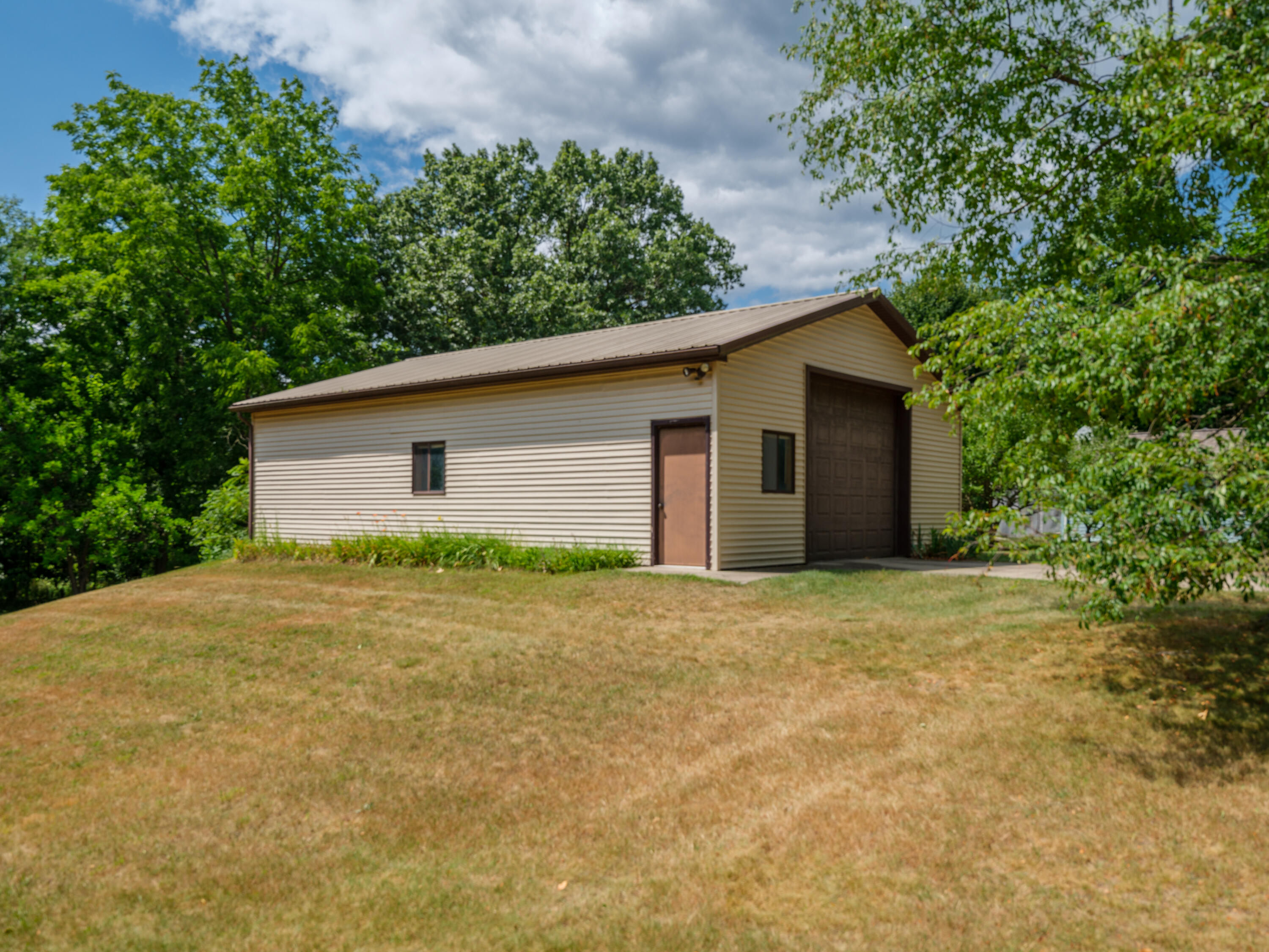 9169 N Riverview Drive Kalamazoo MI 49004