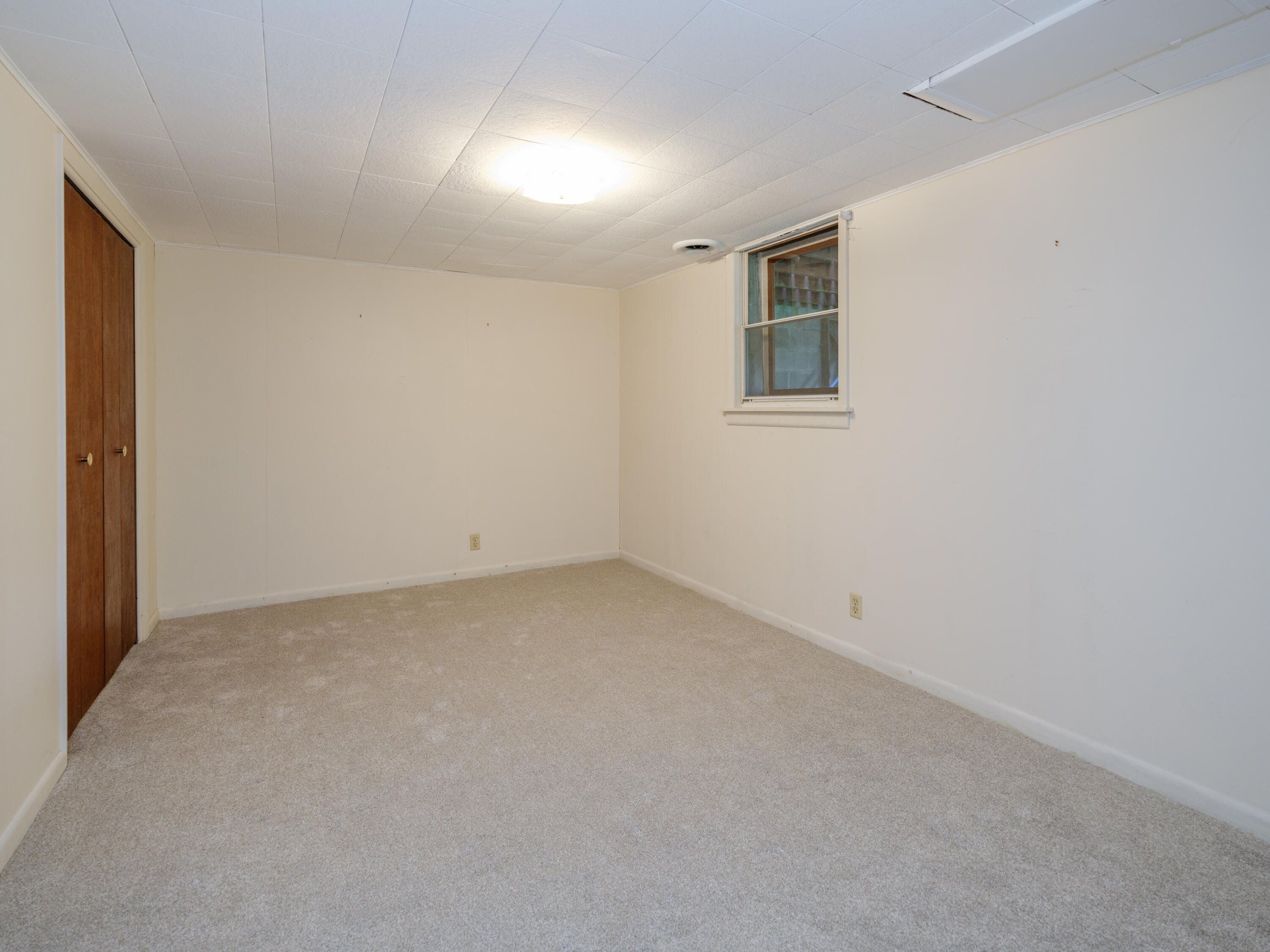 9169 N Riverview Drive Kalamazoo MI 49004