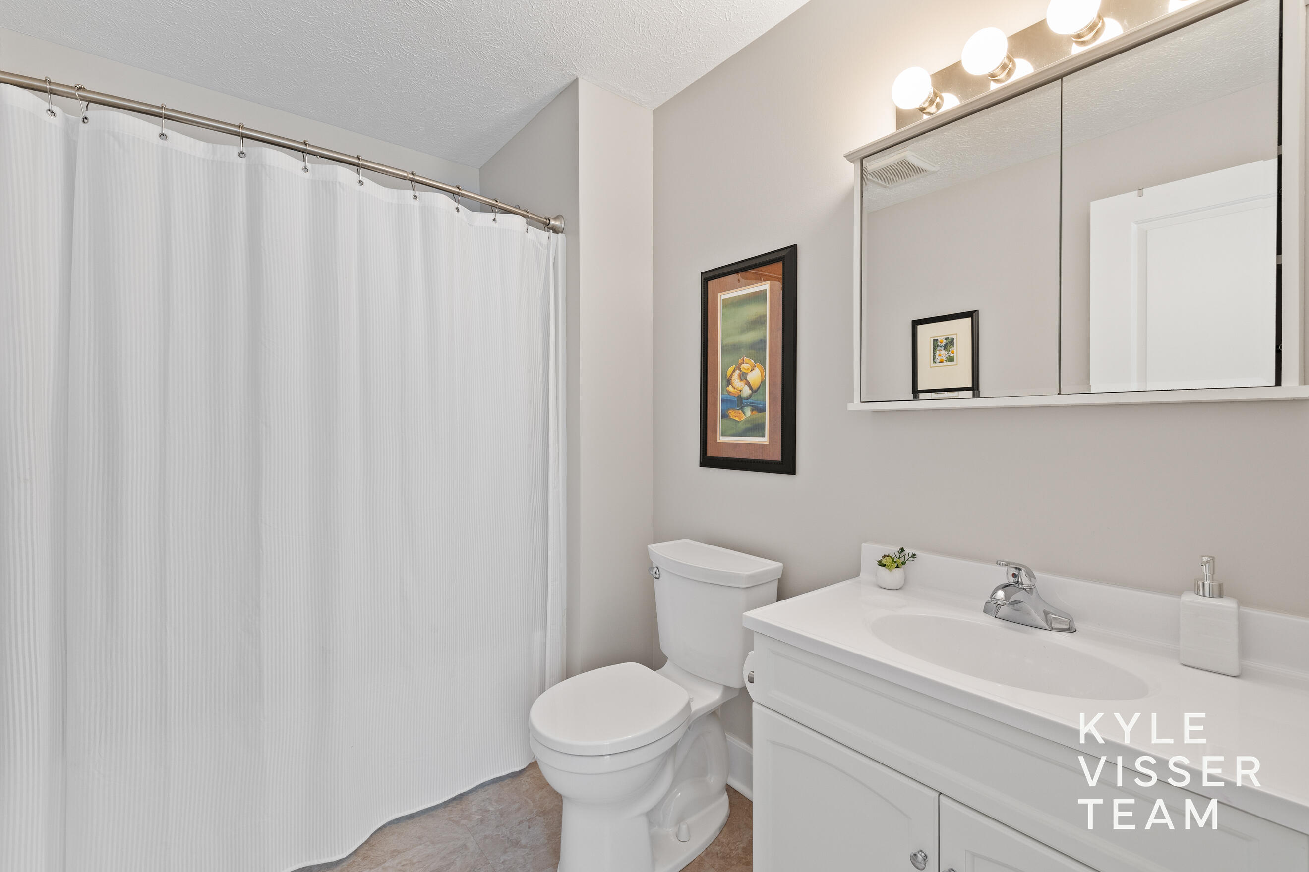 4478 Burton Forest Court SE Grand Rapids MI 49546