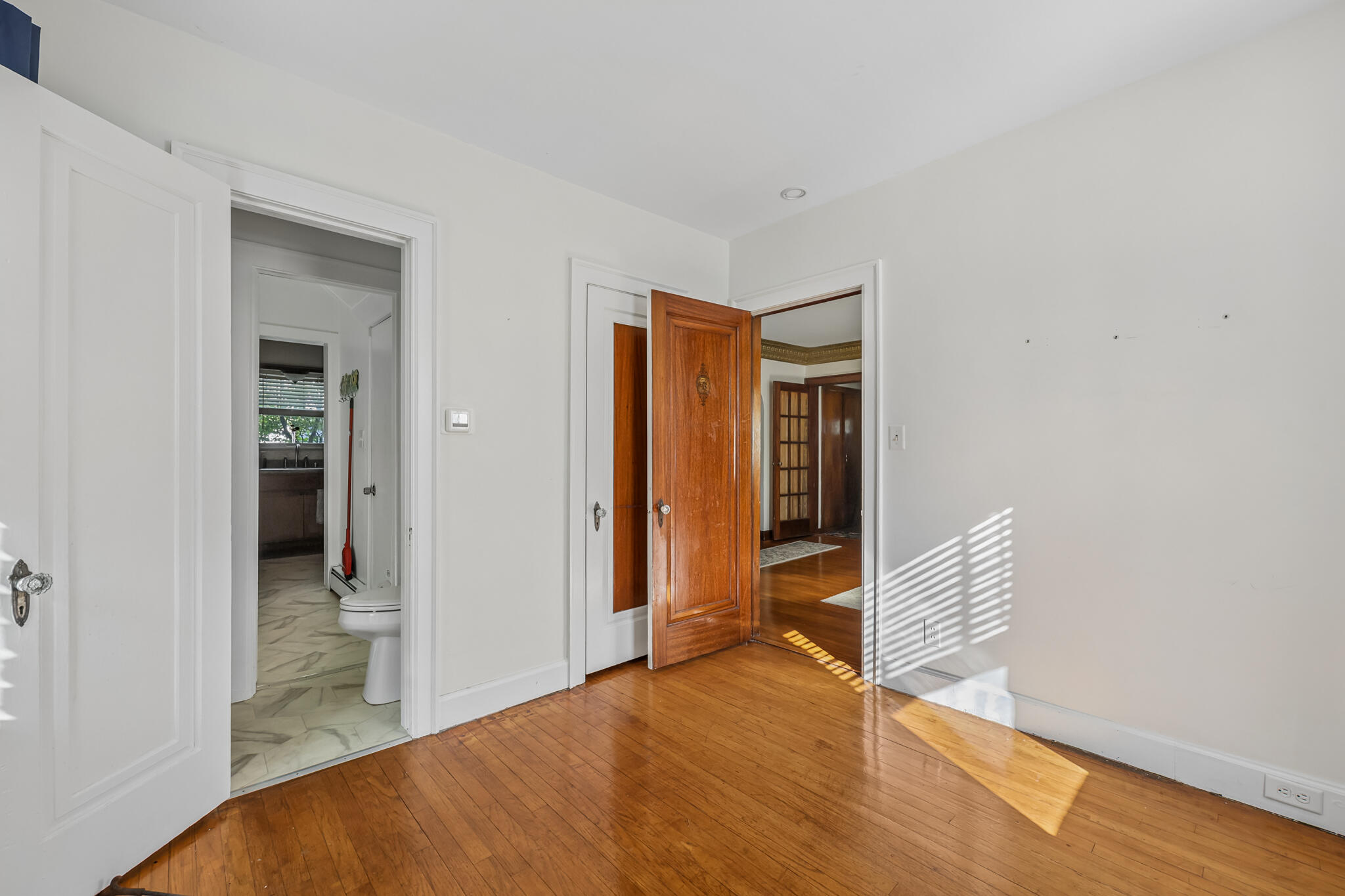 1053 W Forest Avenue Muskegon MI 49441